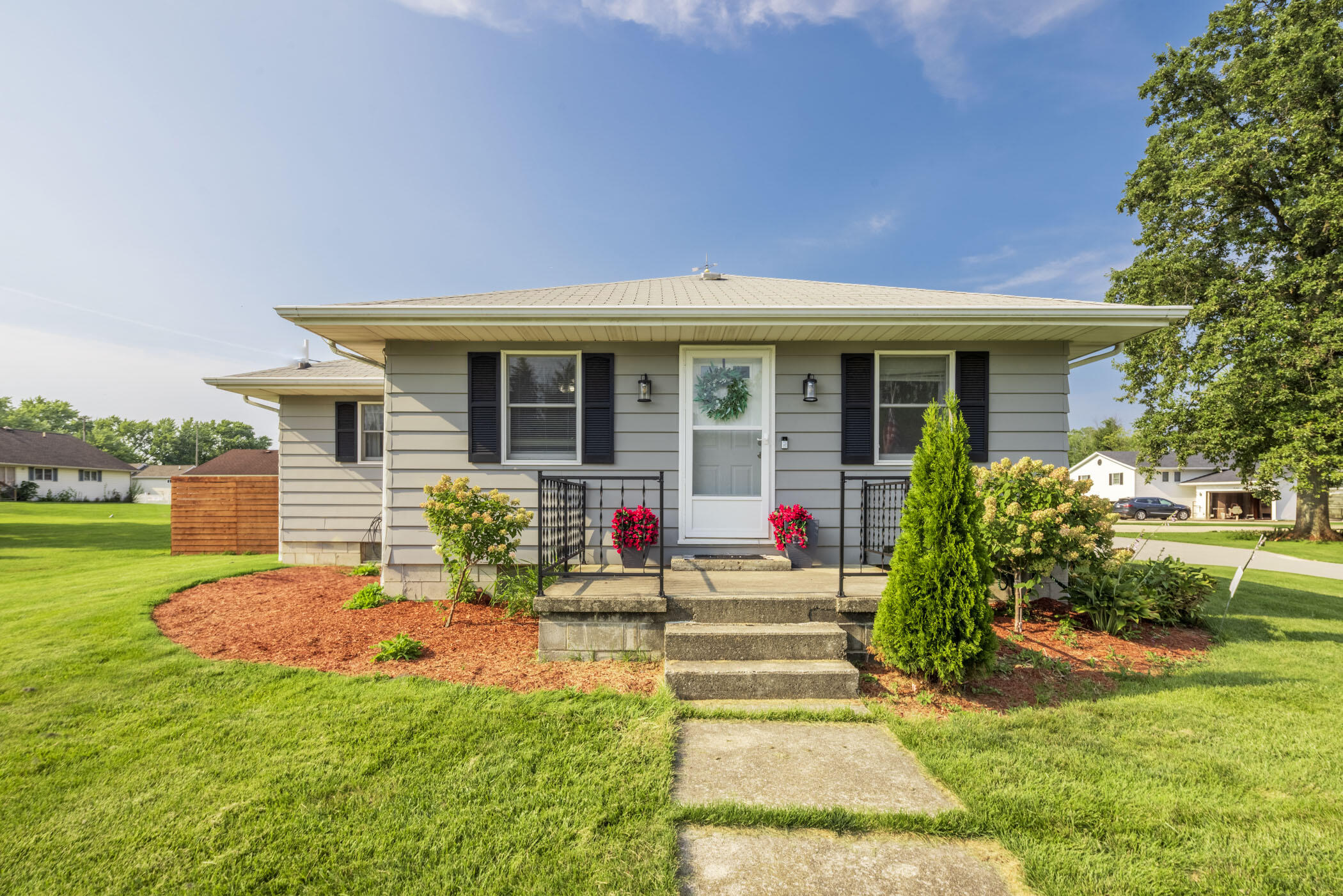 407 Roseberry Street