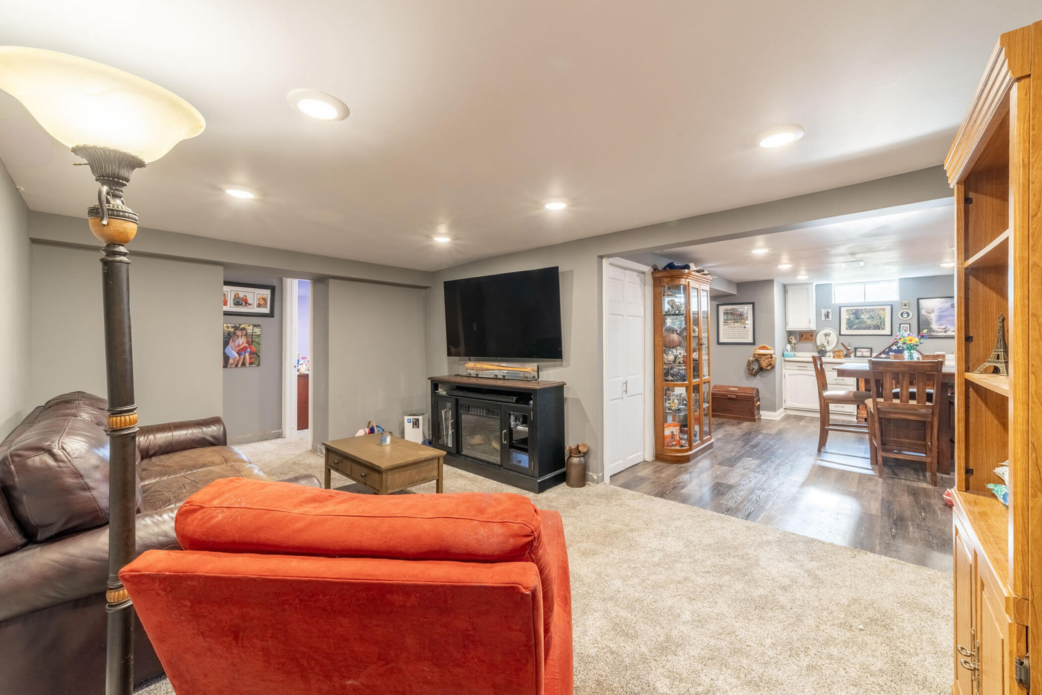 407 Roseberry Street