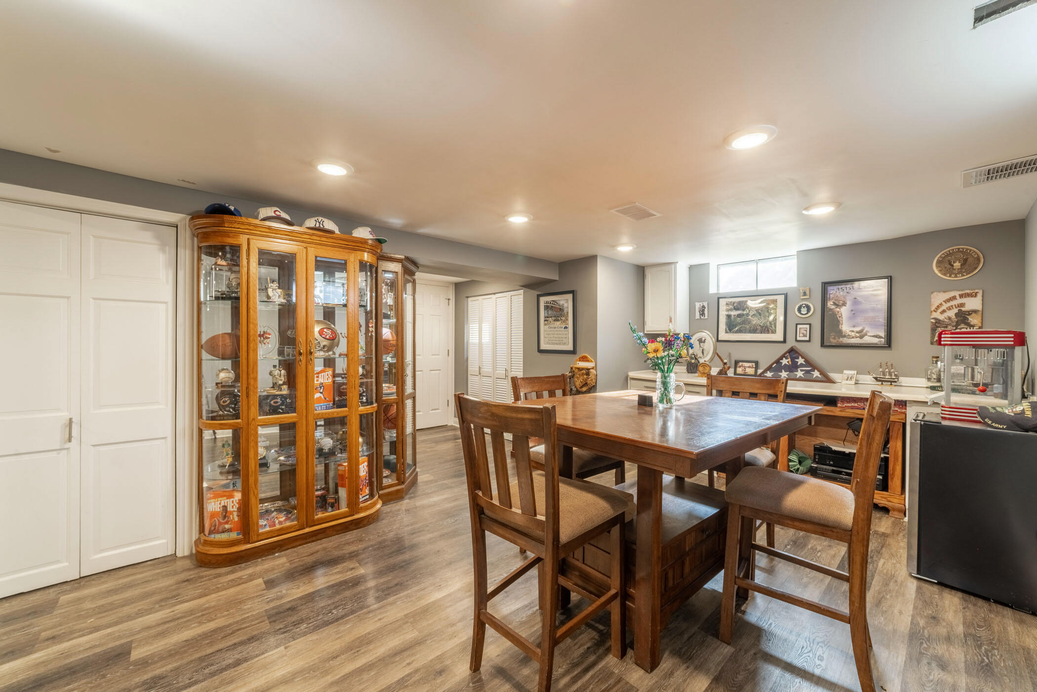 407 Roseberry Street