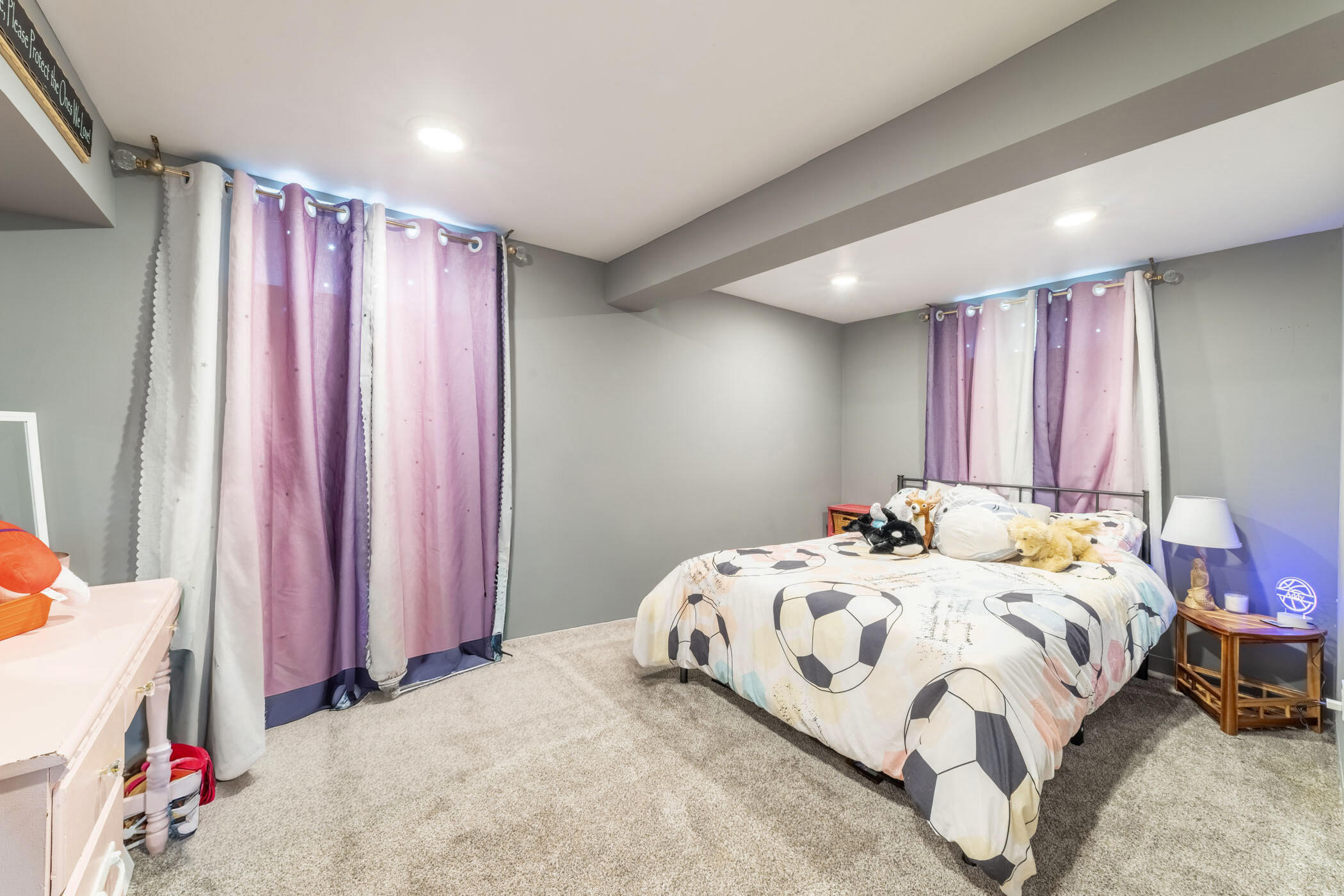 407 Roseberry Street