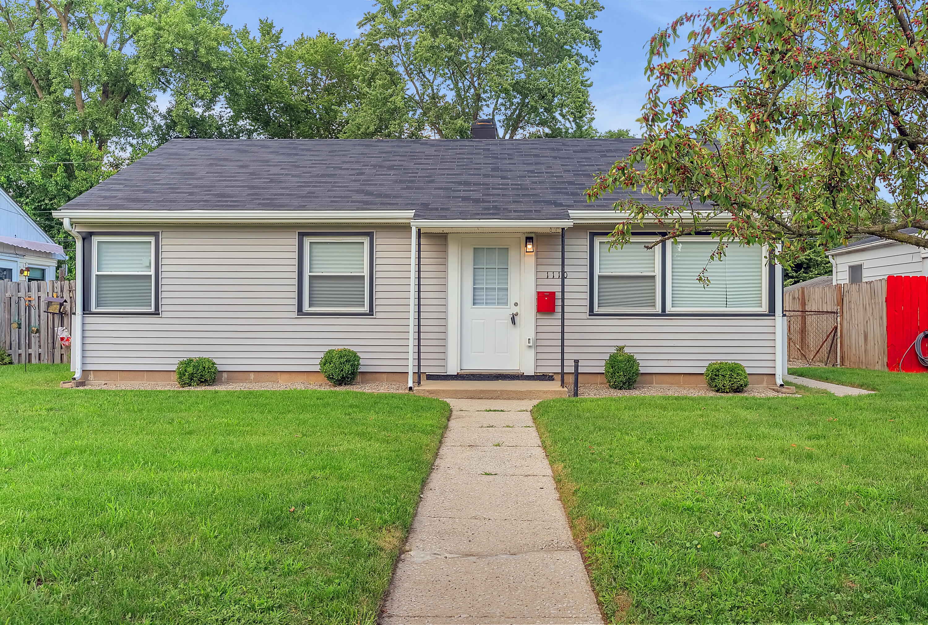 1110 W Old Ridge Road