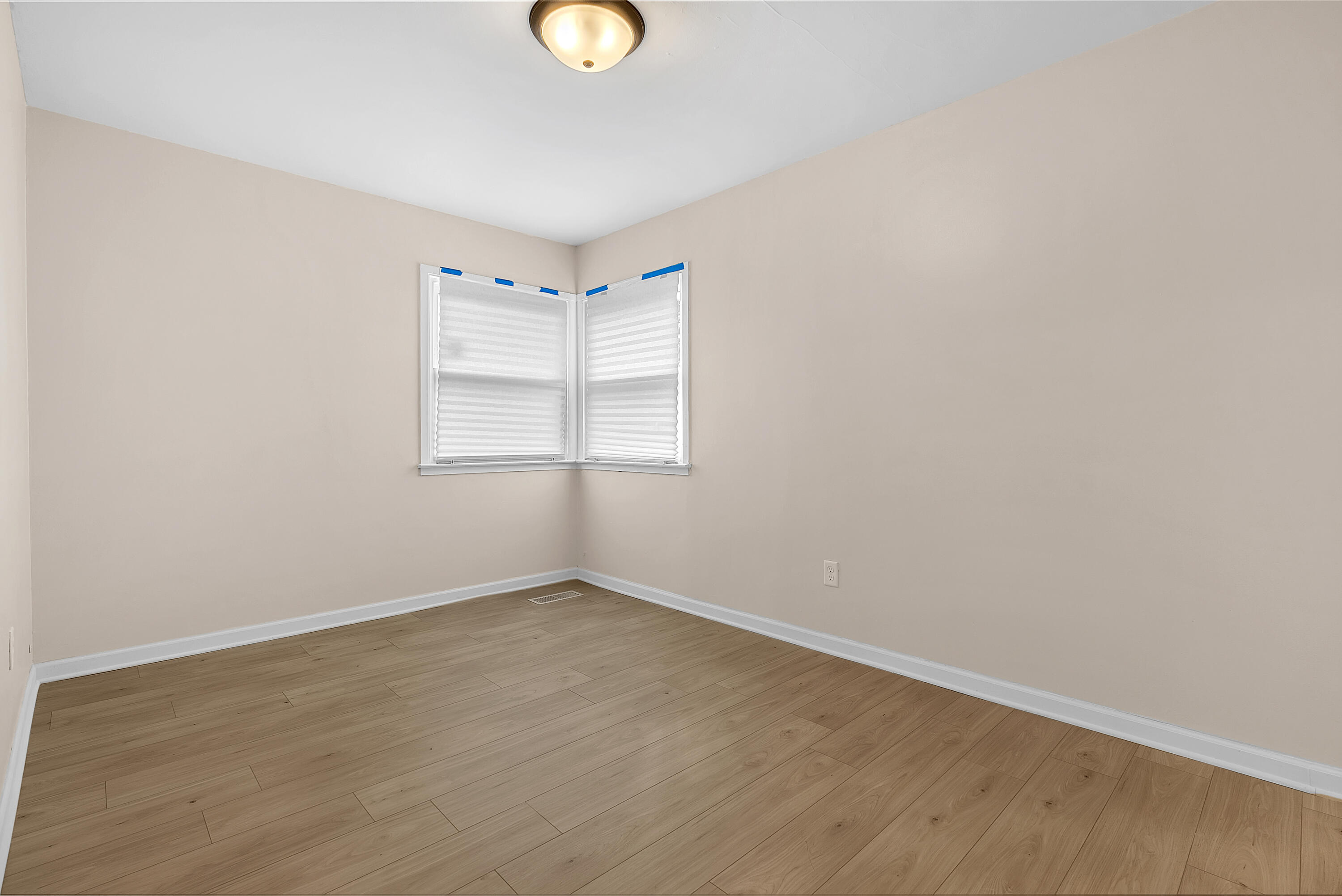 1110 W Old Ridge Road