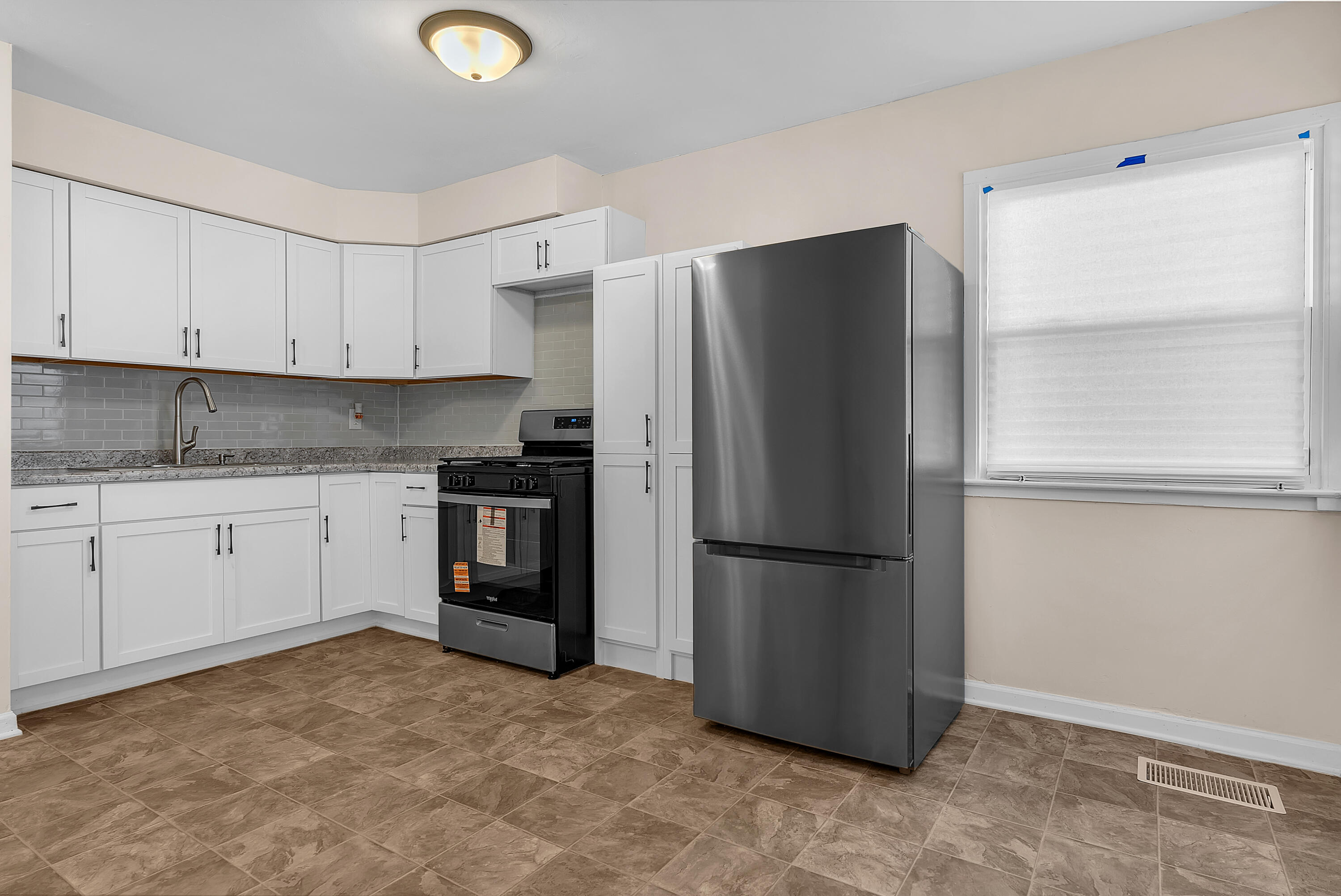 1110 W Old Ridge Road