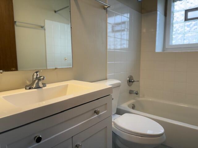 1112 Camellia Drive Unit: 3