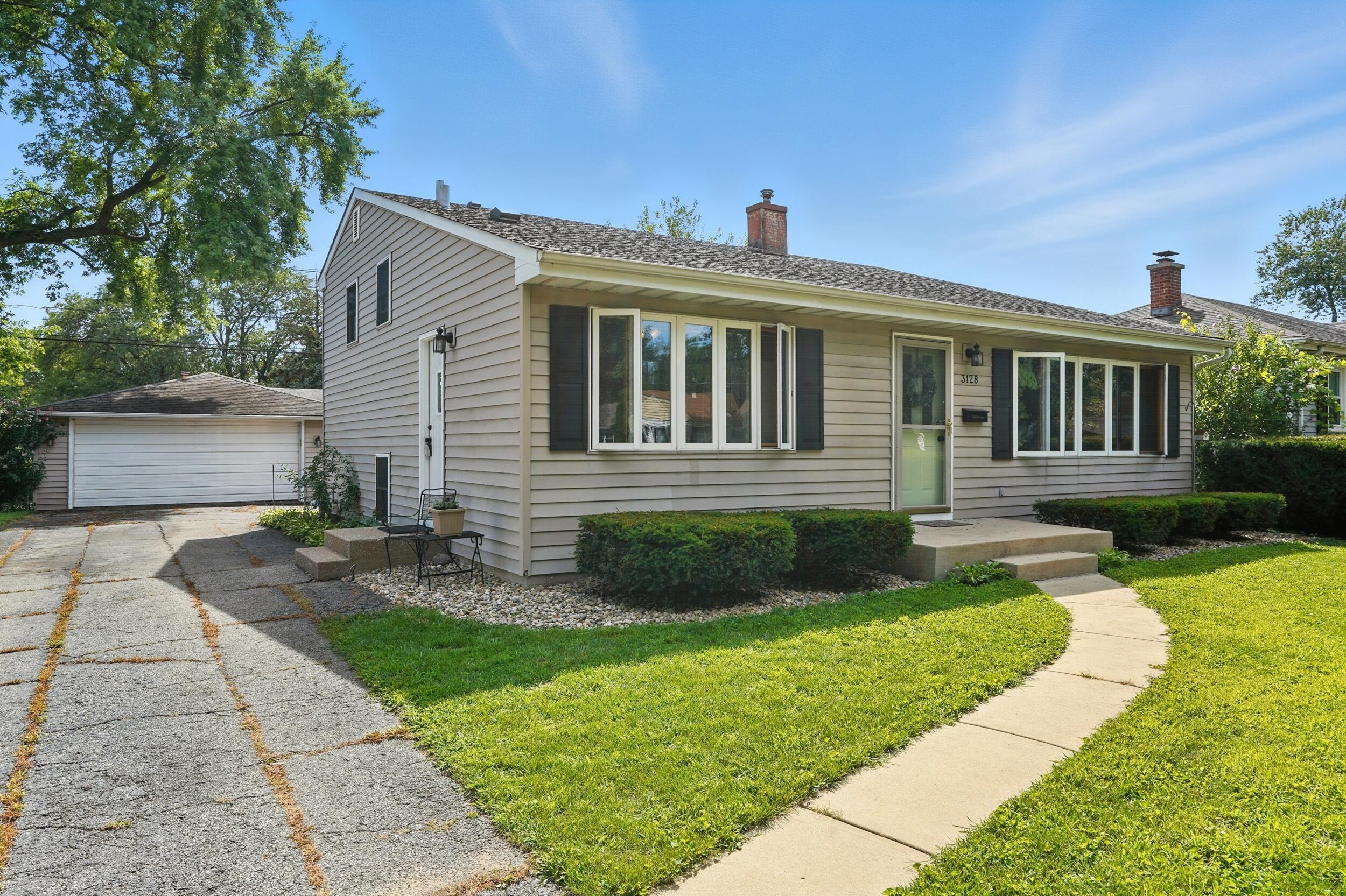 3128 Eder Street