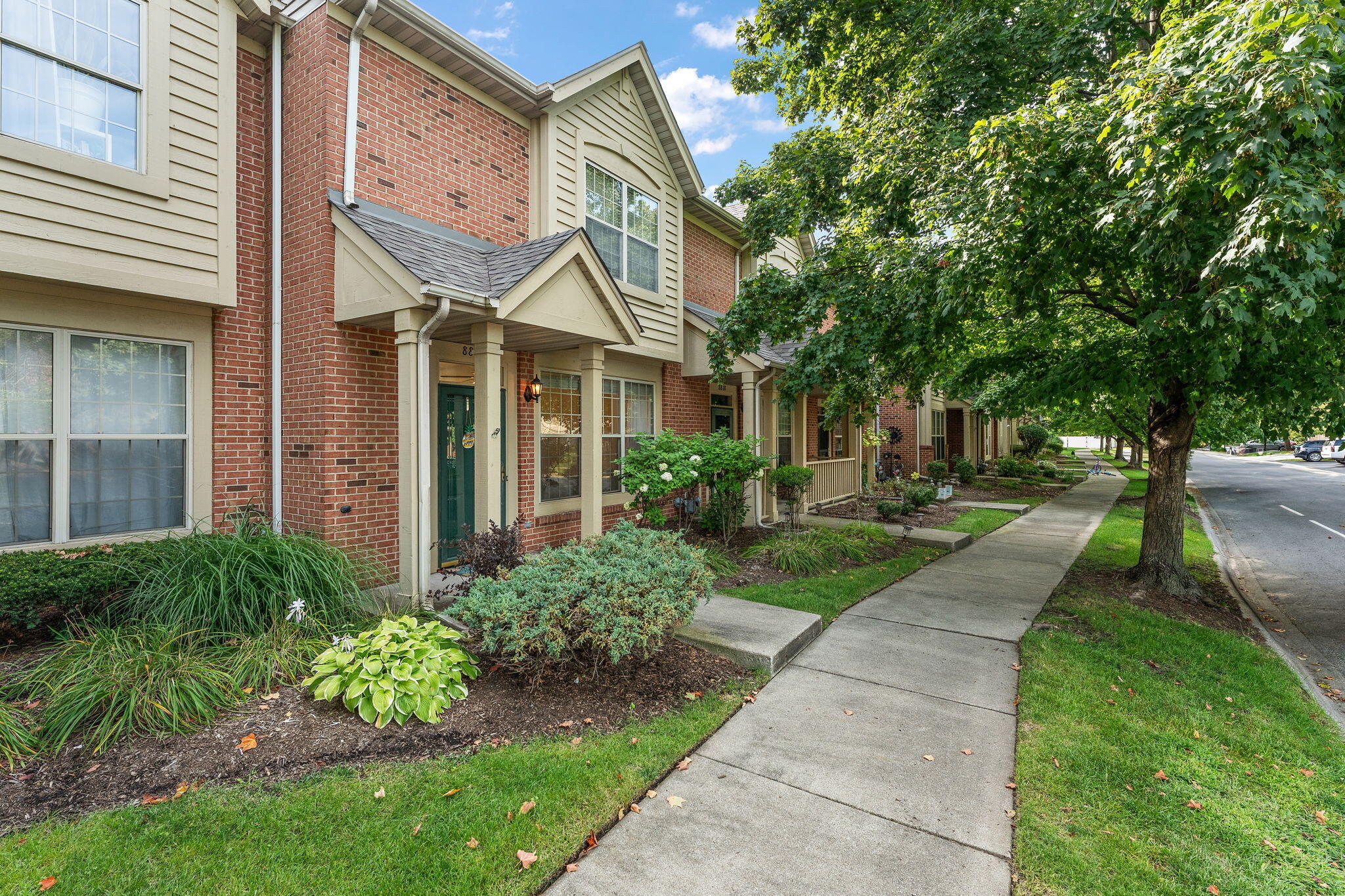 8820 St James Place