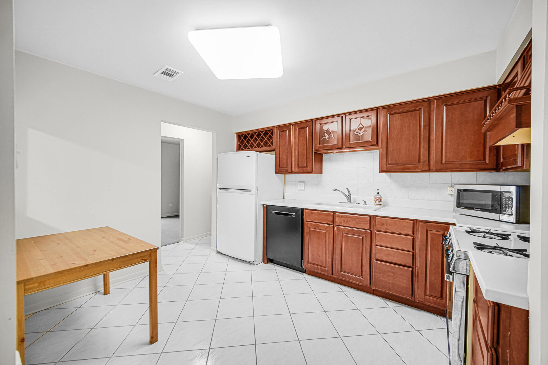 420 Old Stone Road Unit: H-4
