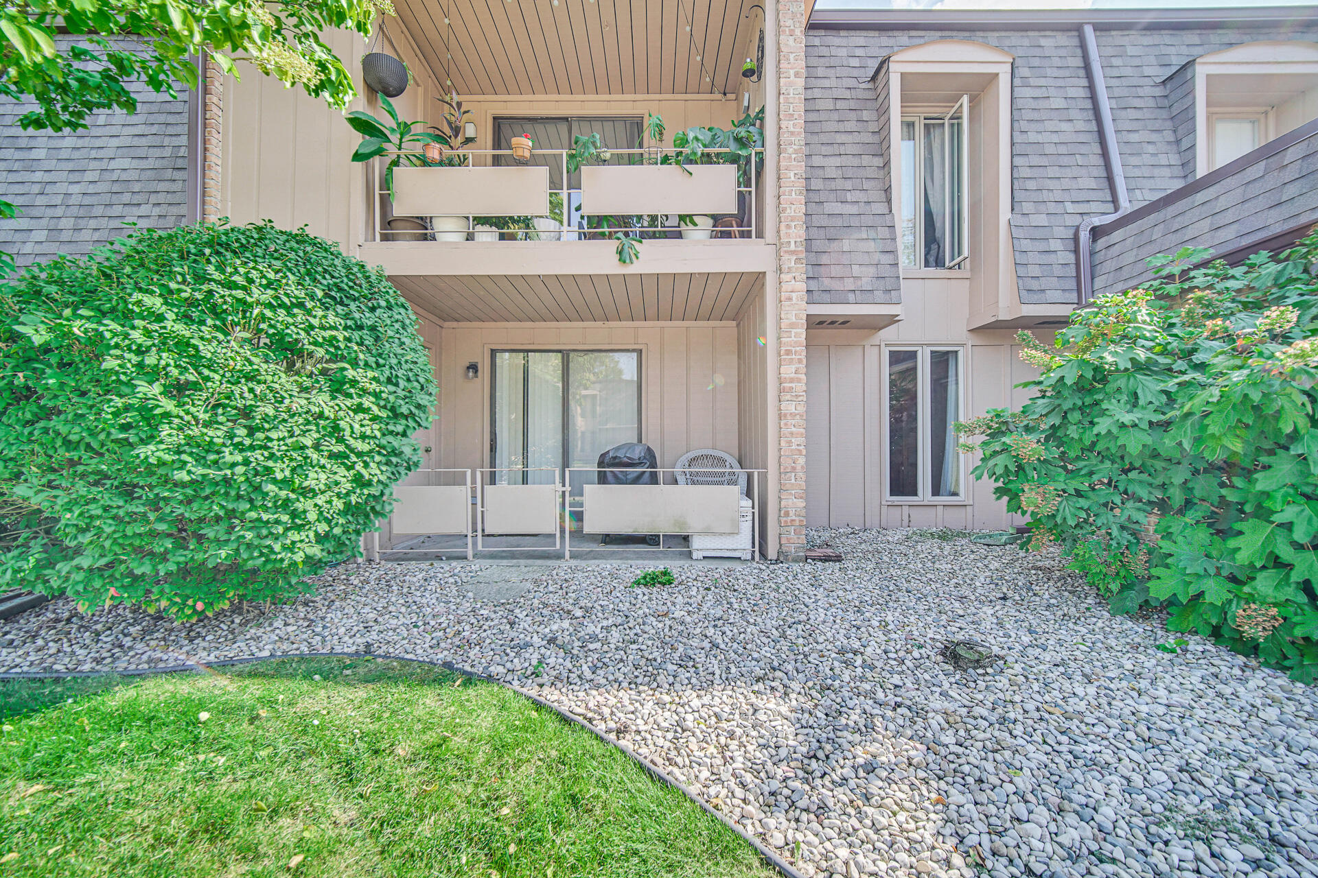 420 Old Stone Road Unit: H-4