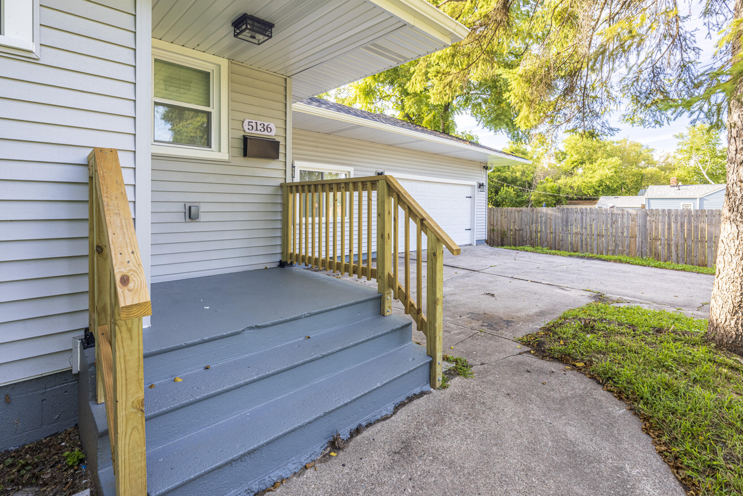5136 Carolina Street
