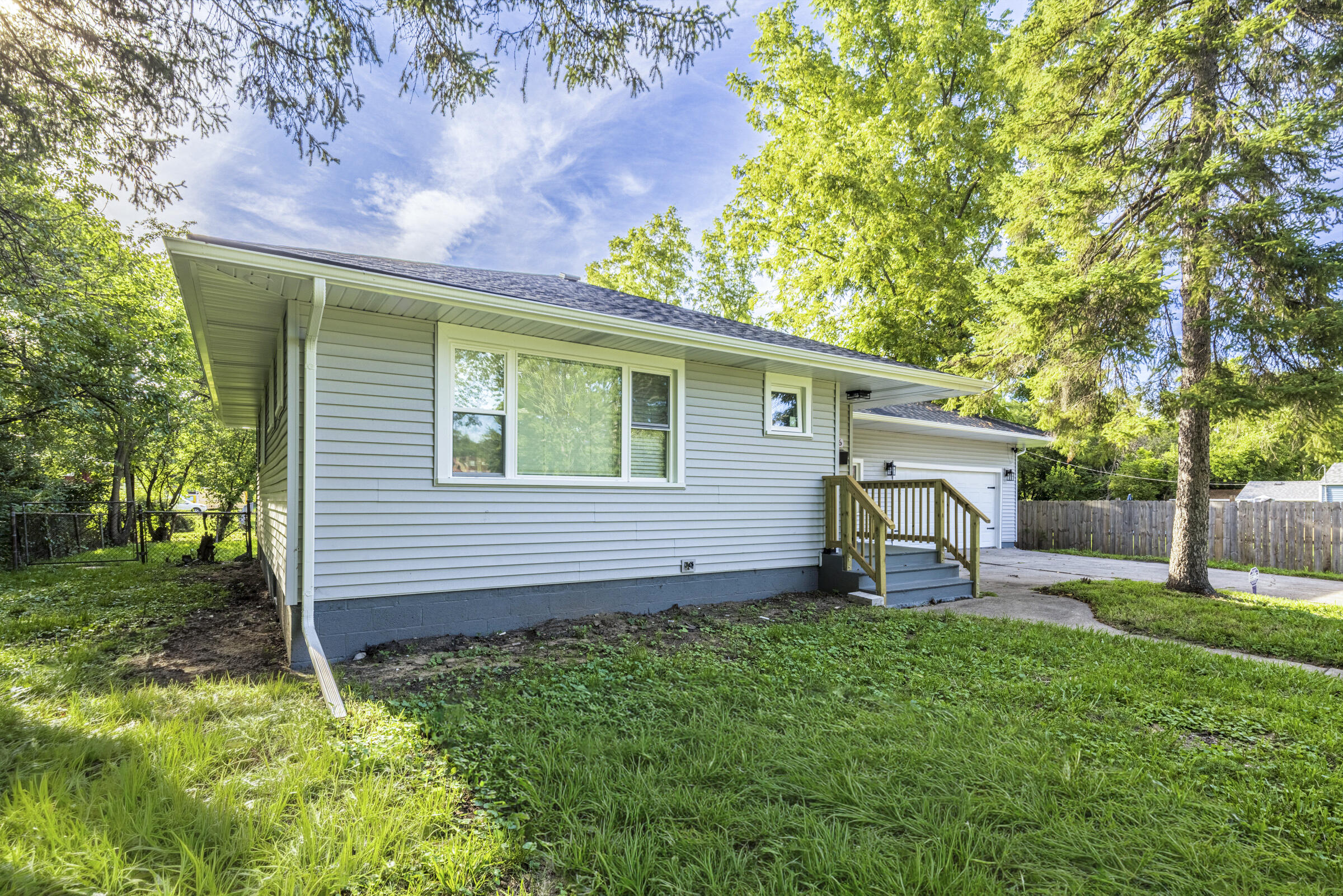 5136 Carolina Street