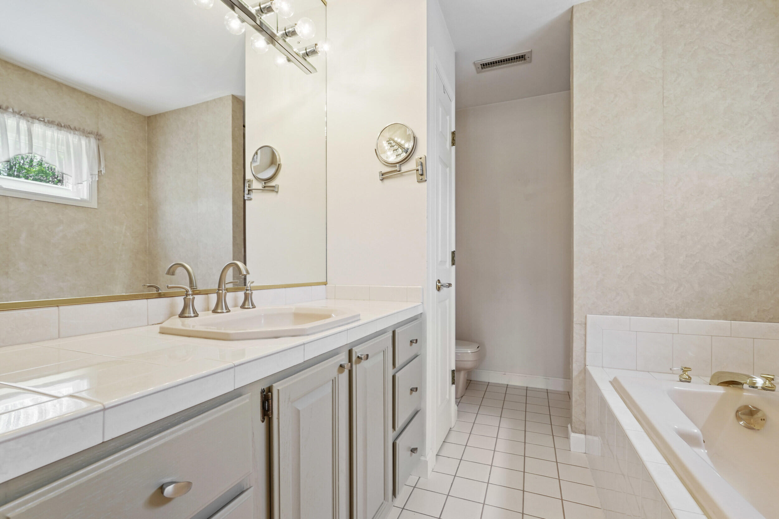 2411 Jonathan Drive