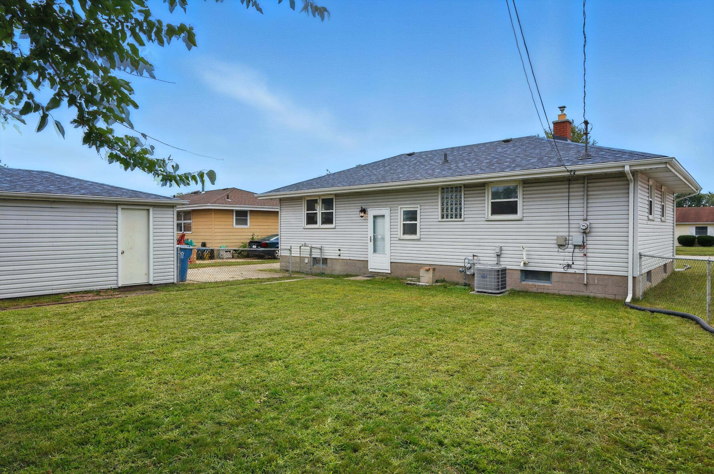 3129 Lois Place