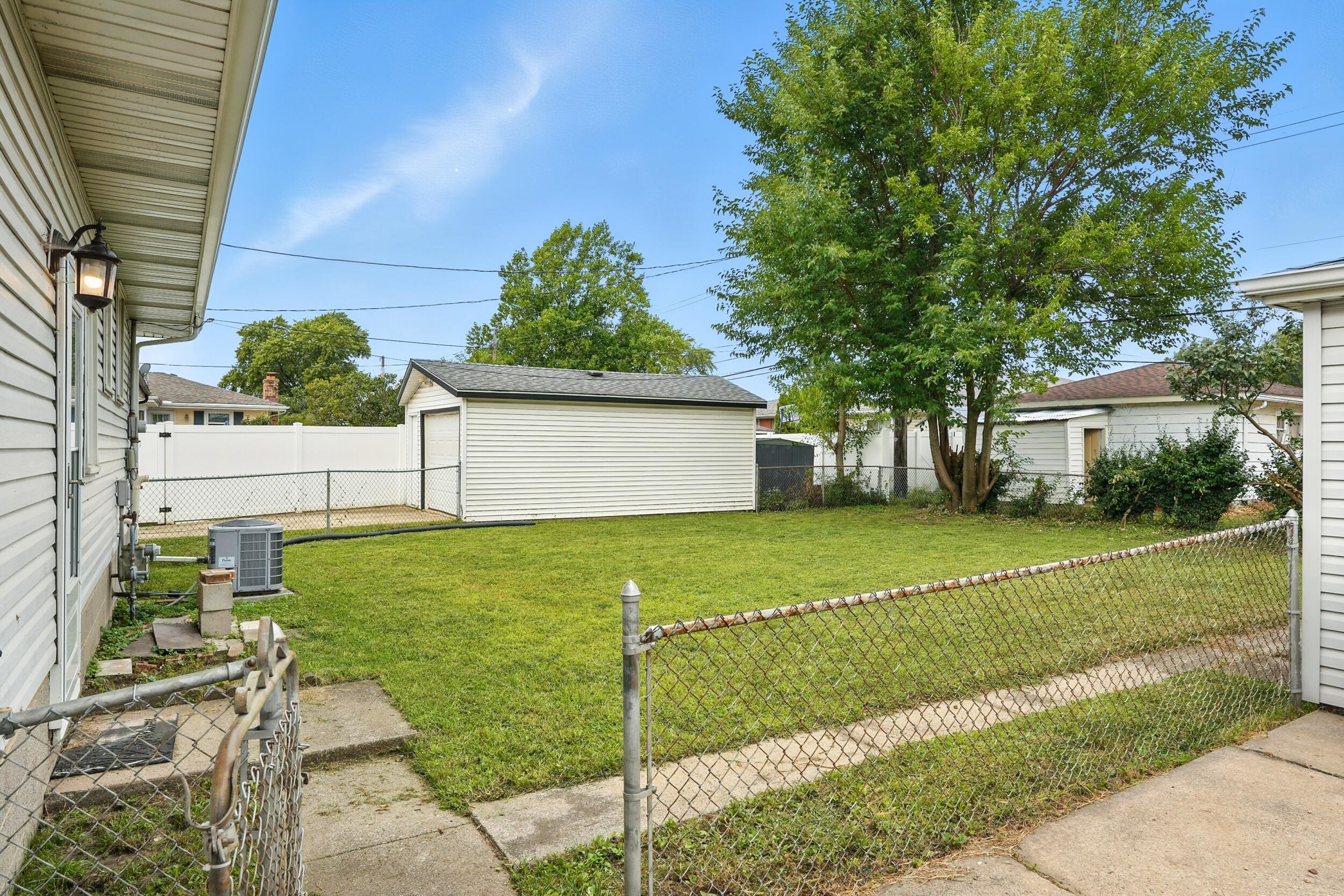 3129 Lois Place