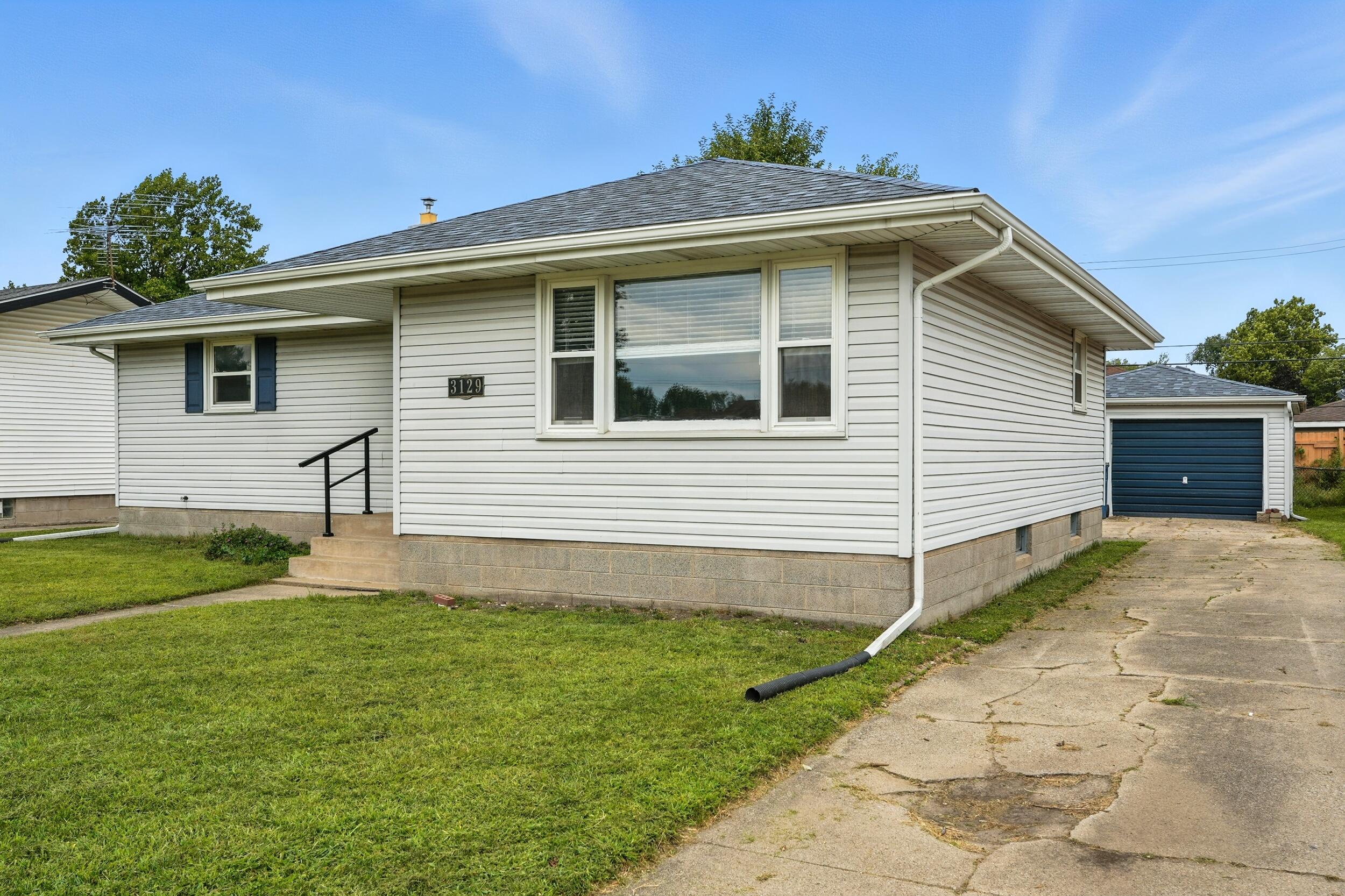 3129 Lois Place