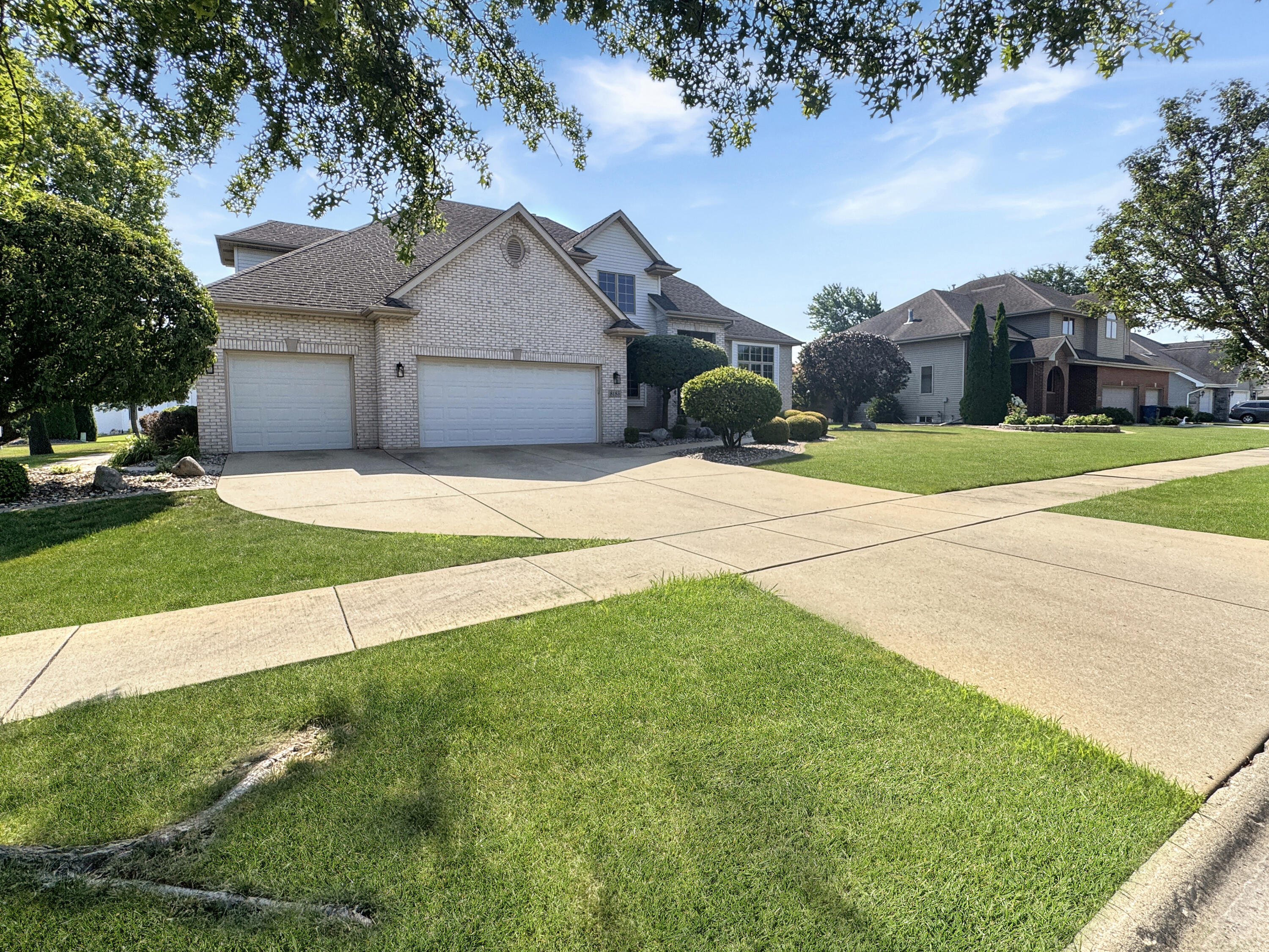8185 Hawthorne Drive