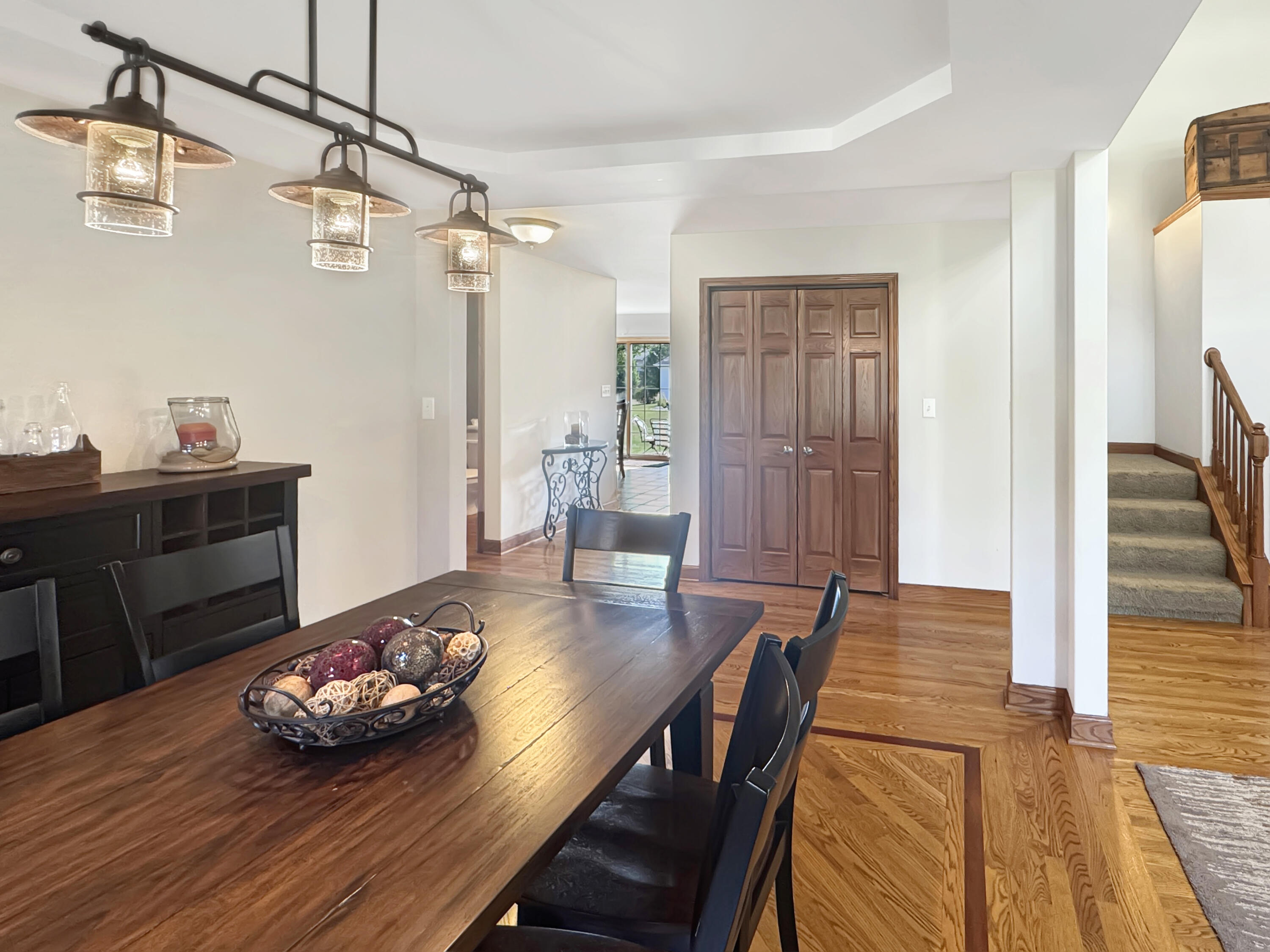 8185 Hawthorne Drive
