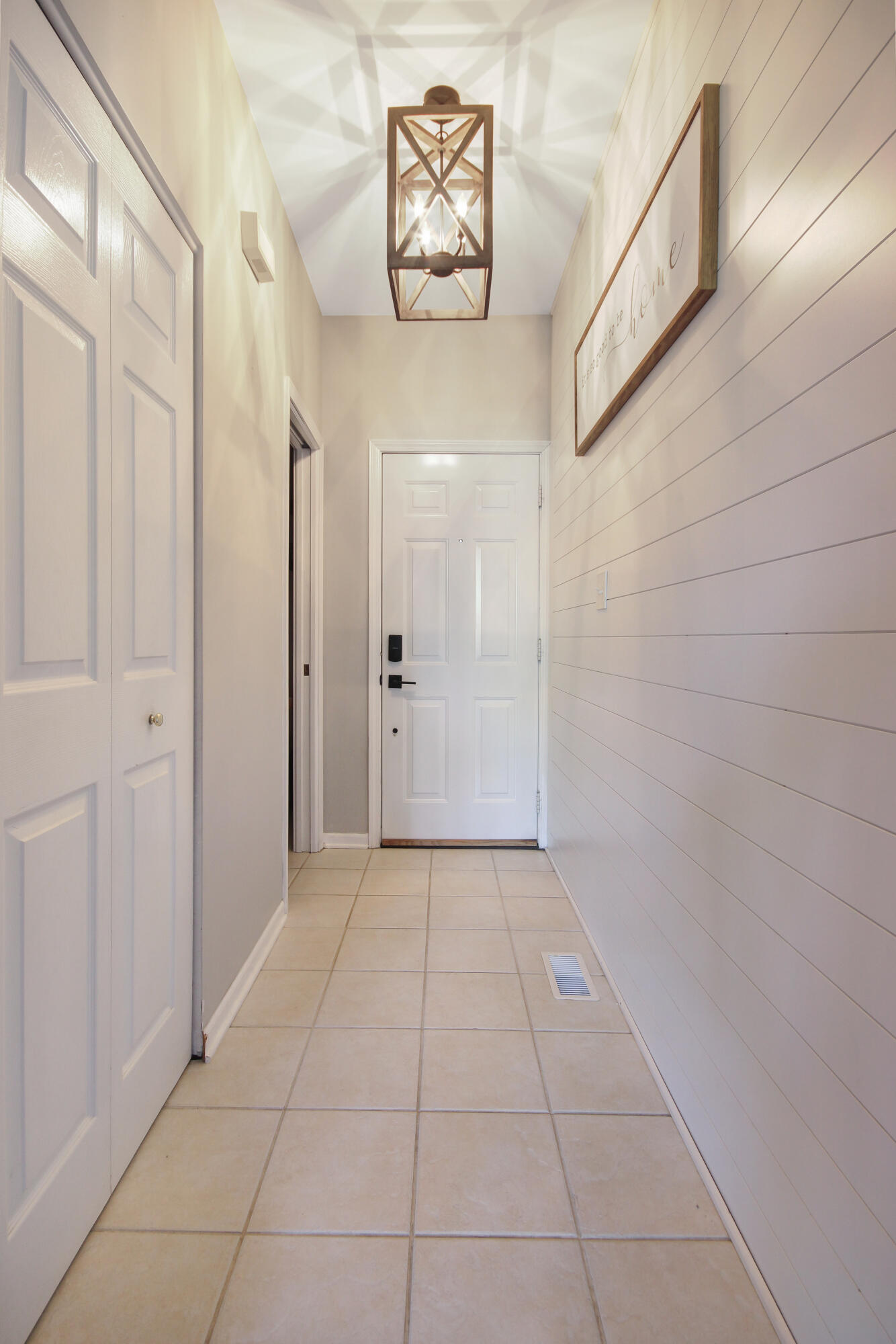 8109 Victoria Place