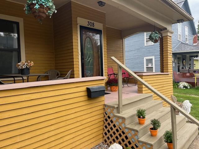 308 Warwick Street