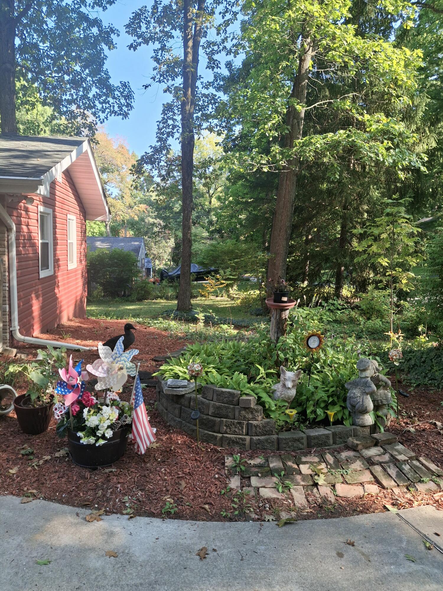 1954 Lawndale Drive