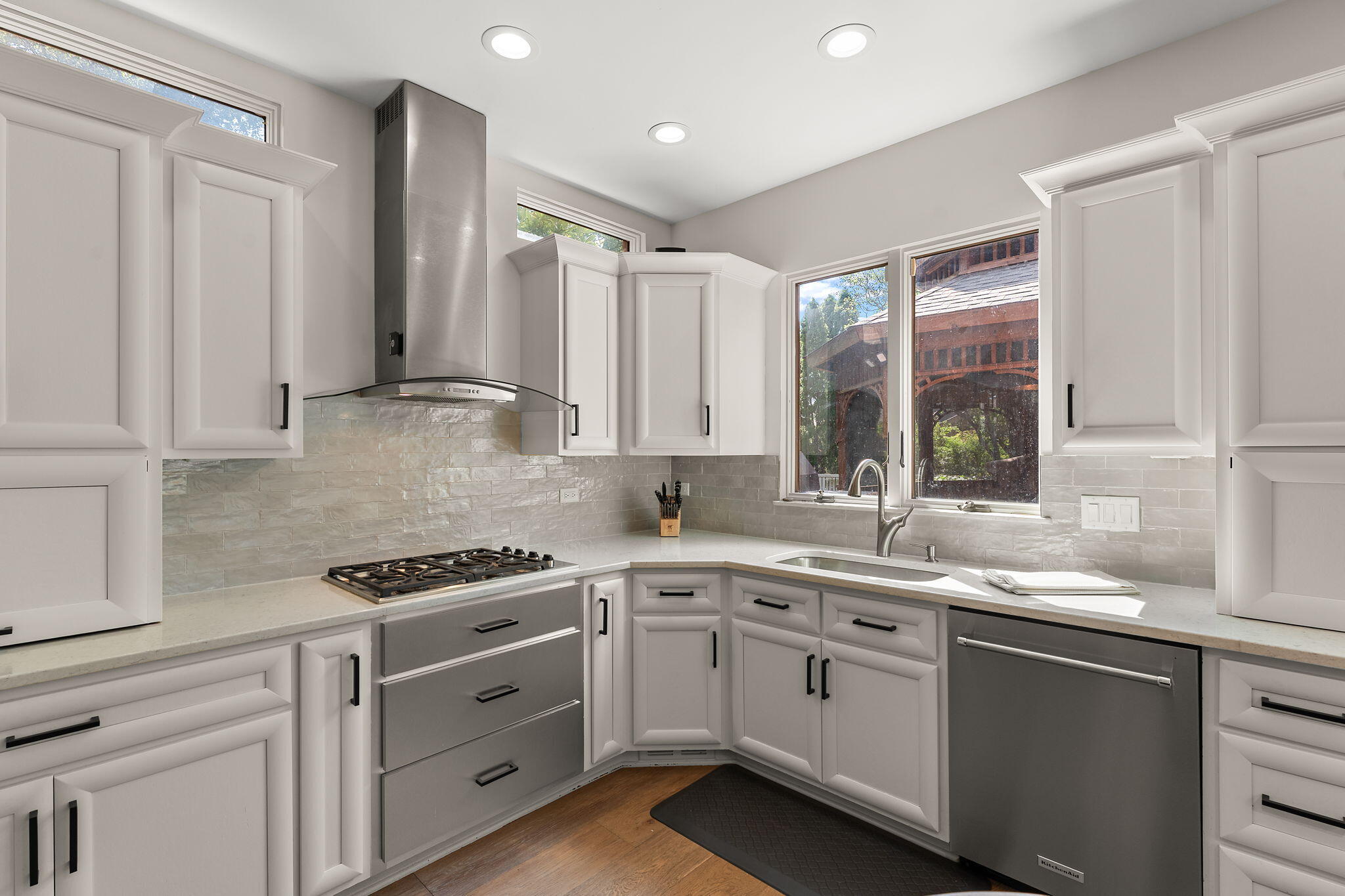 10022 Tanglewood Court