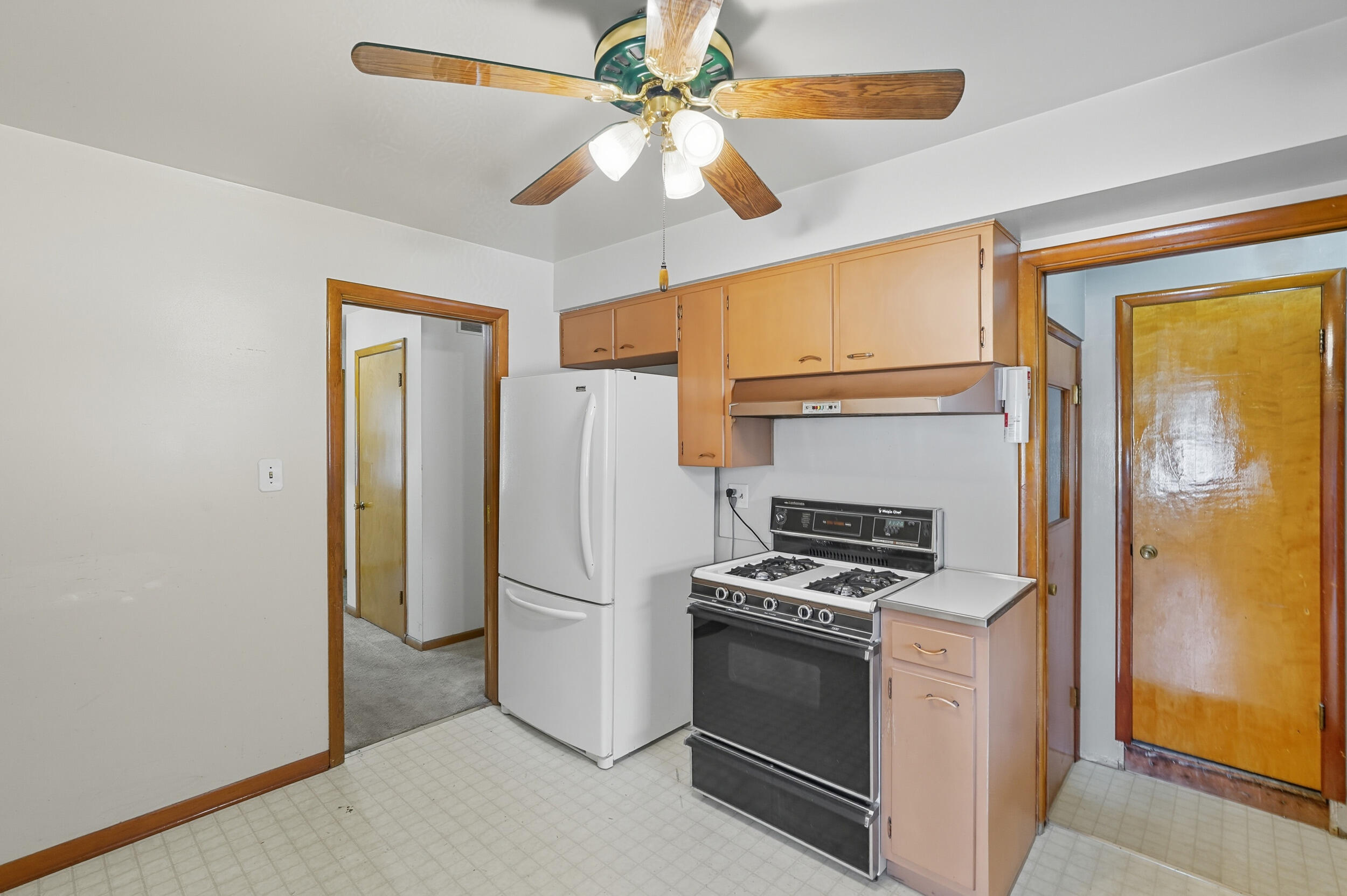 8560 Forest Avenue