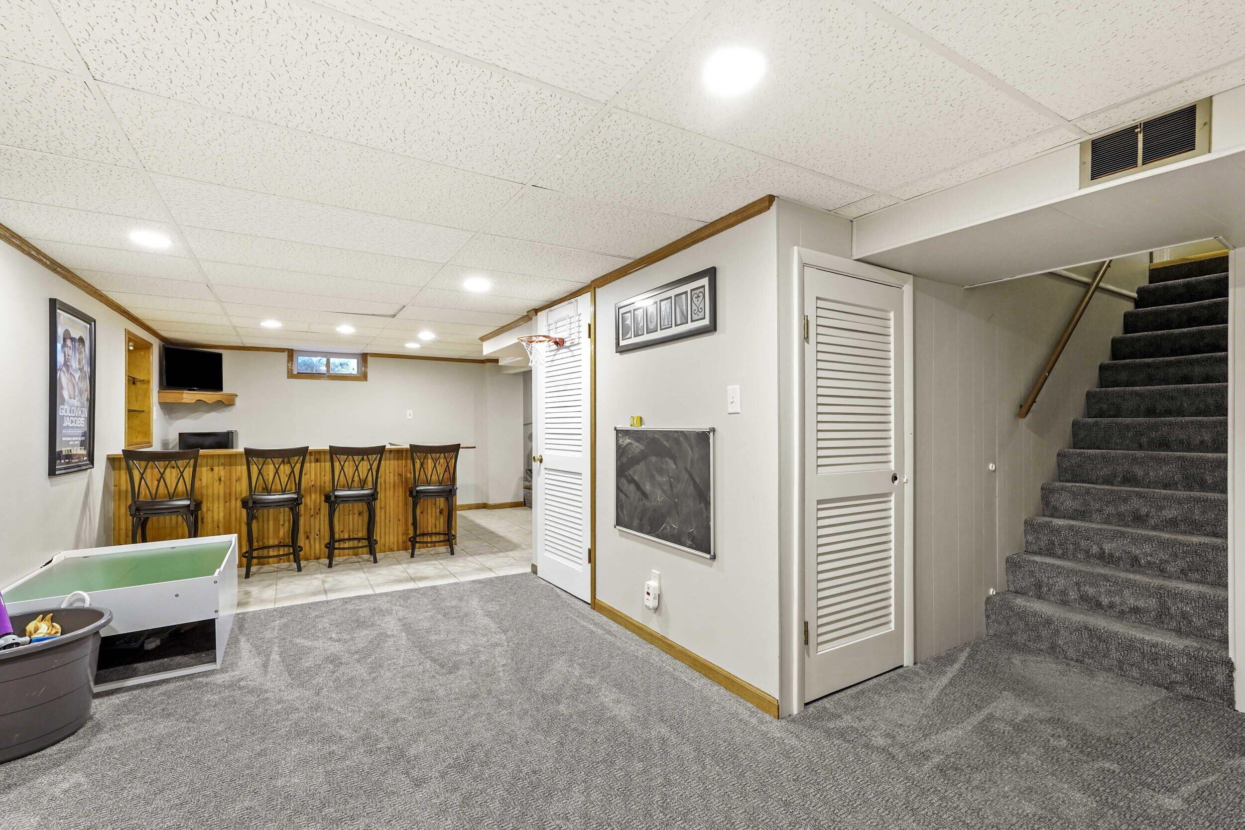 922 Maxwell Court