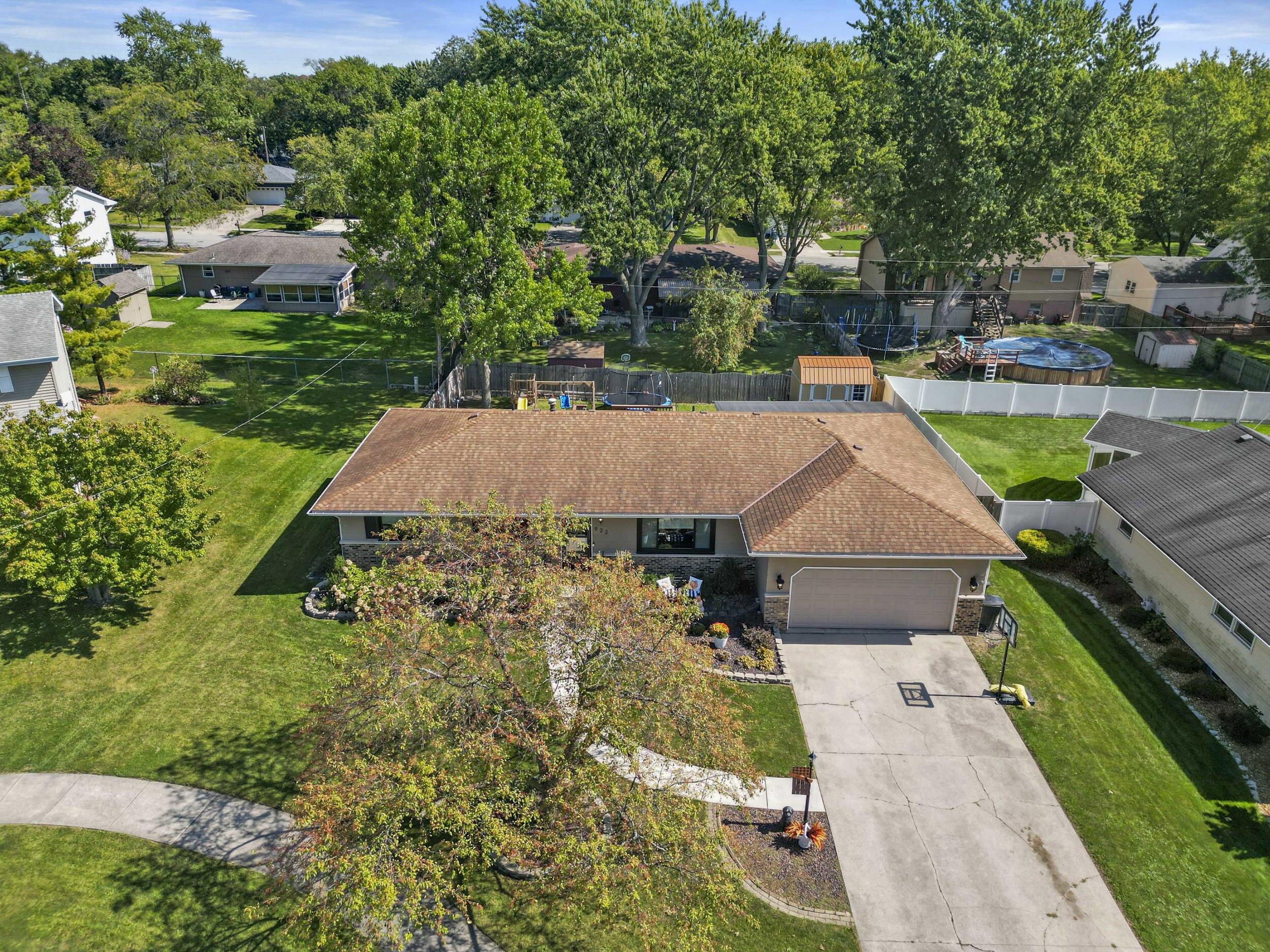 922 Maxwell Court