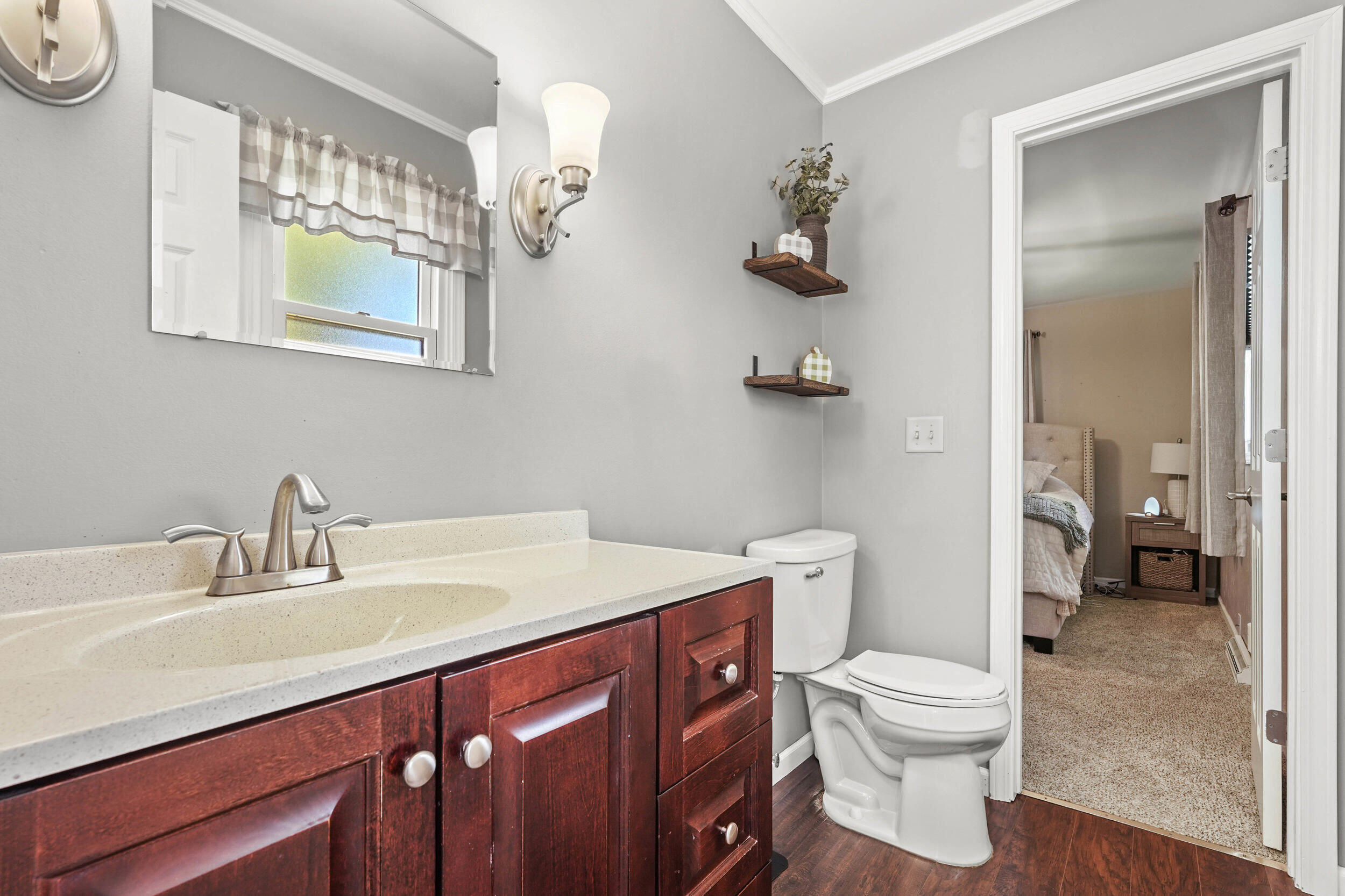 922 Maxwell Court