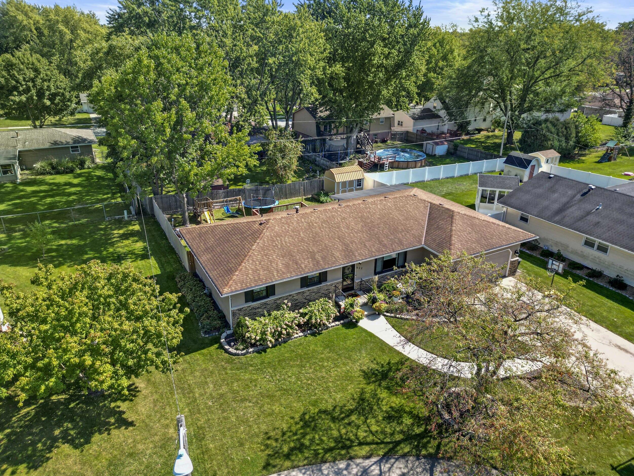 922 Maxwell Court