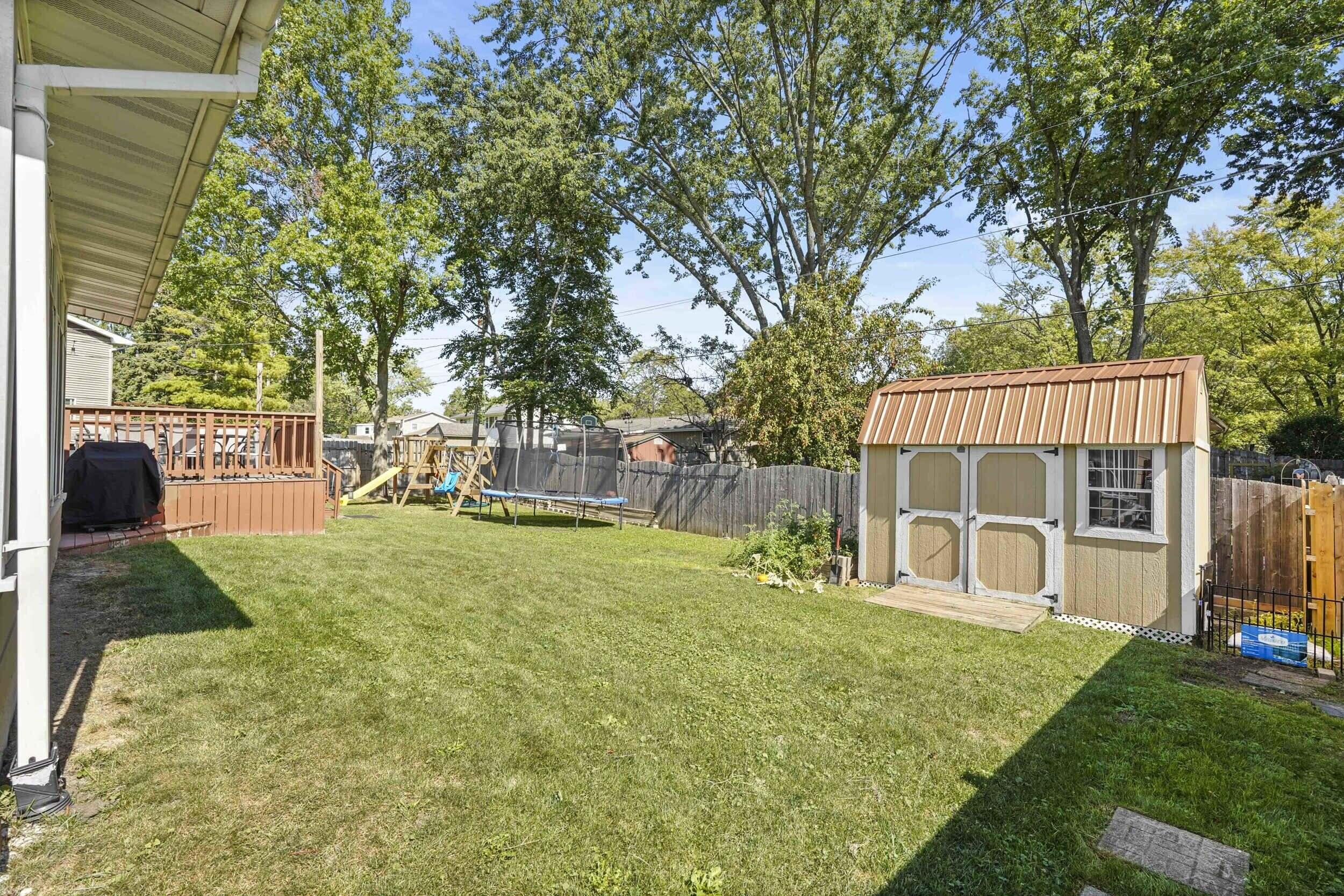 922 Maxwell Court