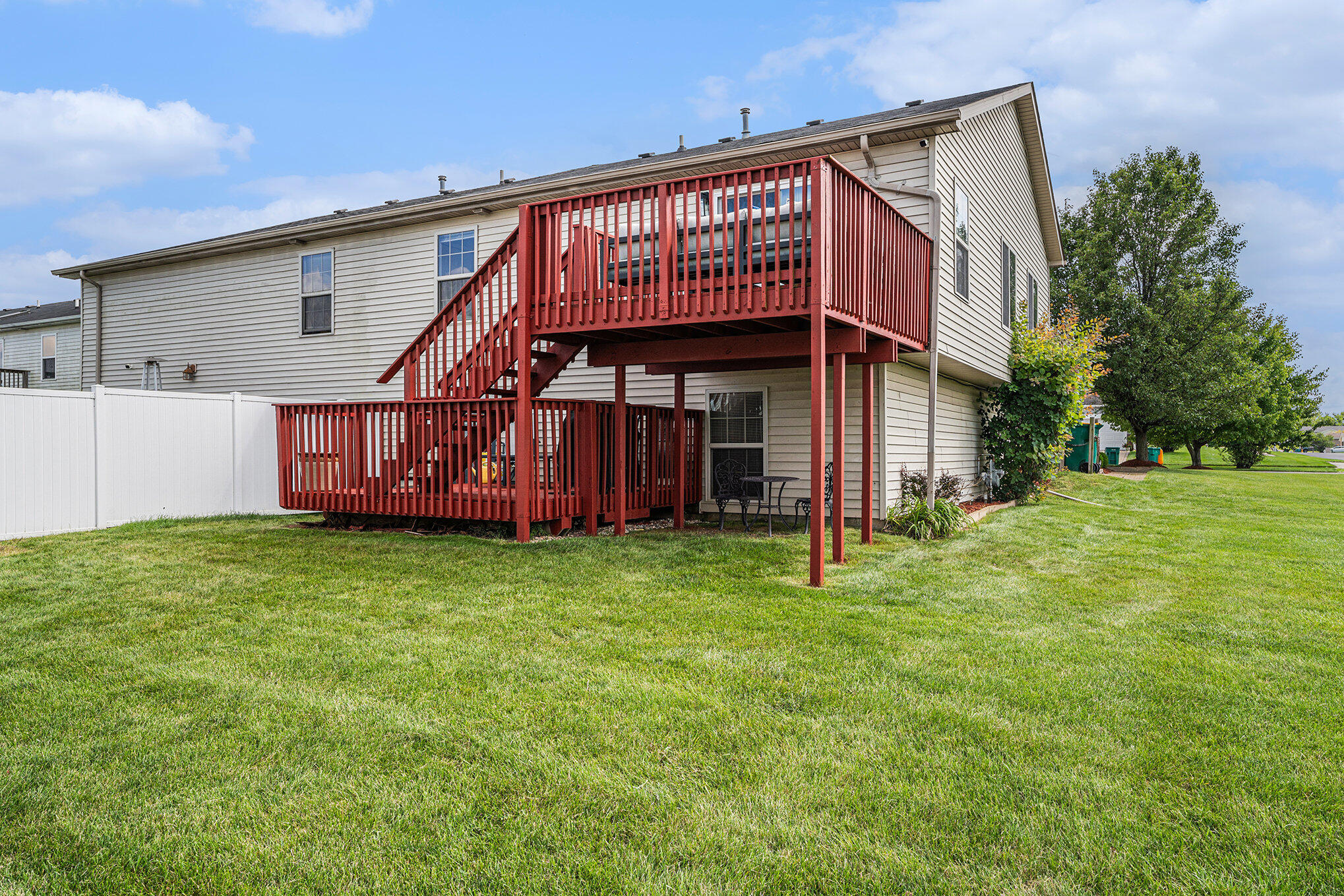 3792 W 70th Lane