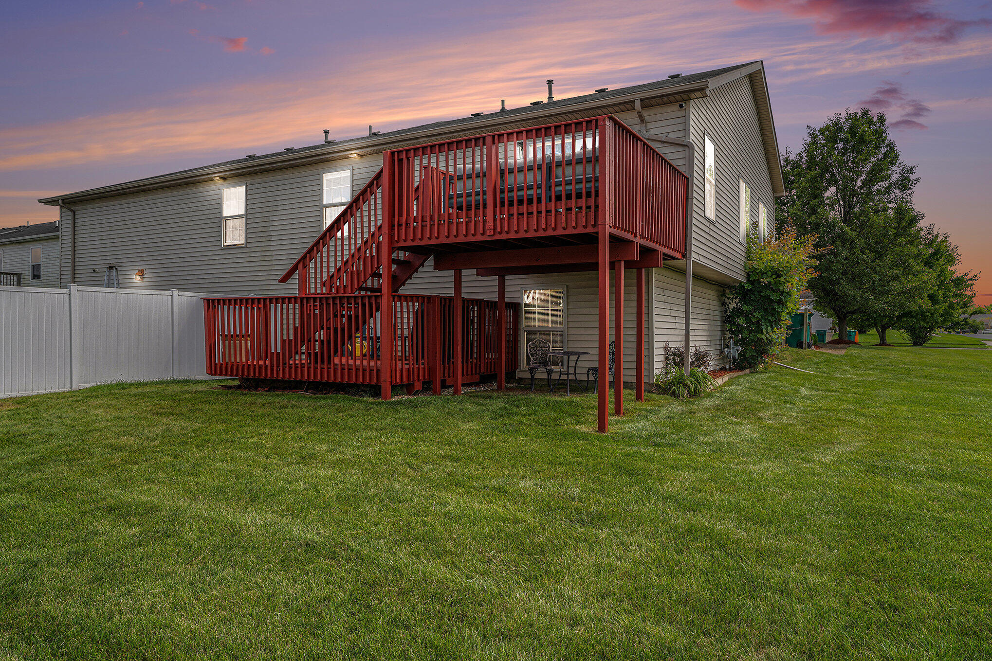 3792 W 70th Lane