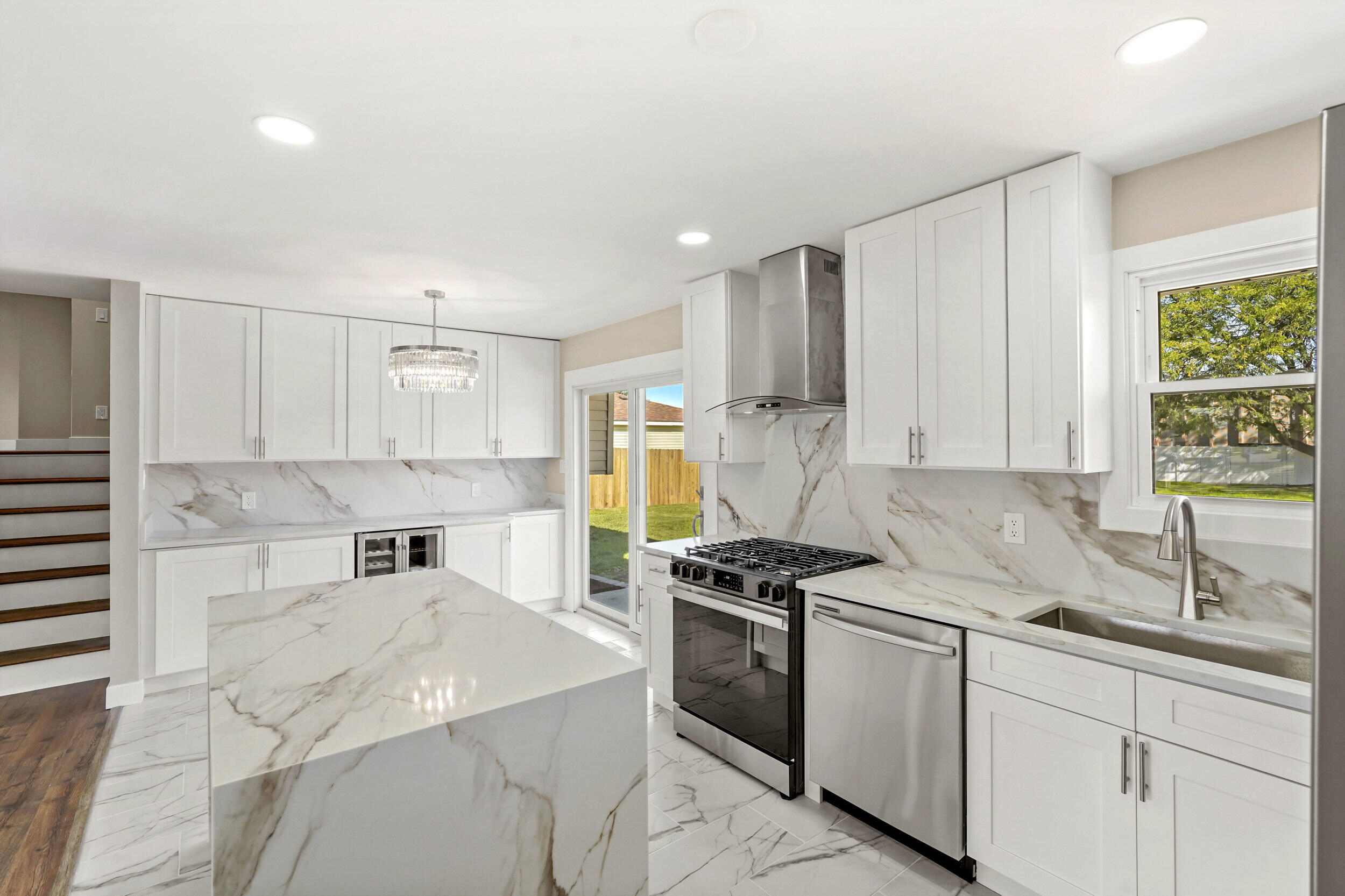1341 Capri Lane