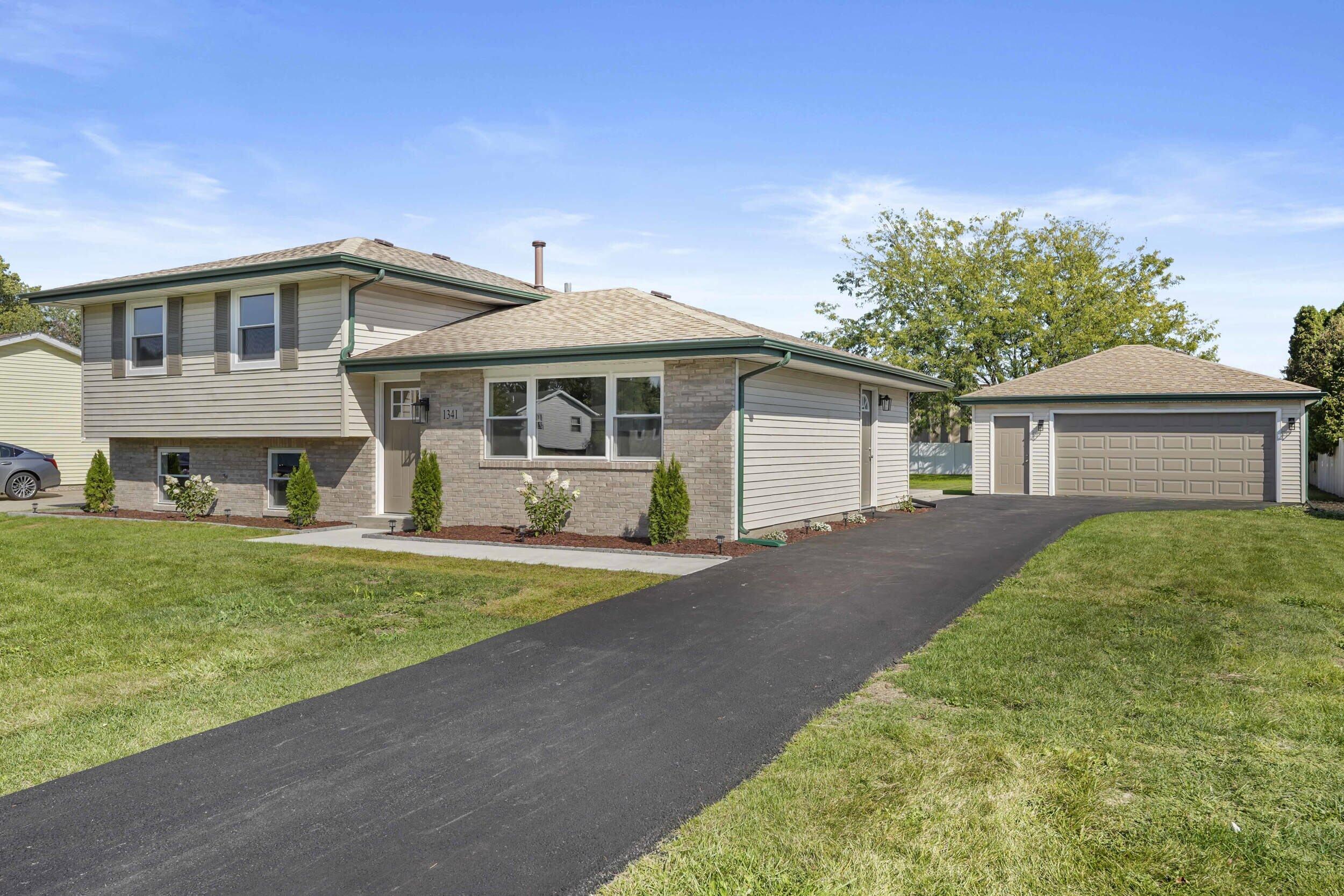 1341 Capri Lane