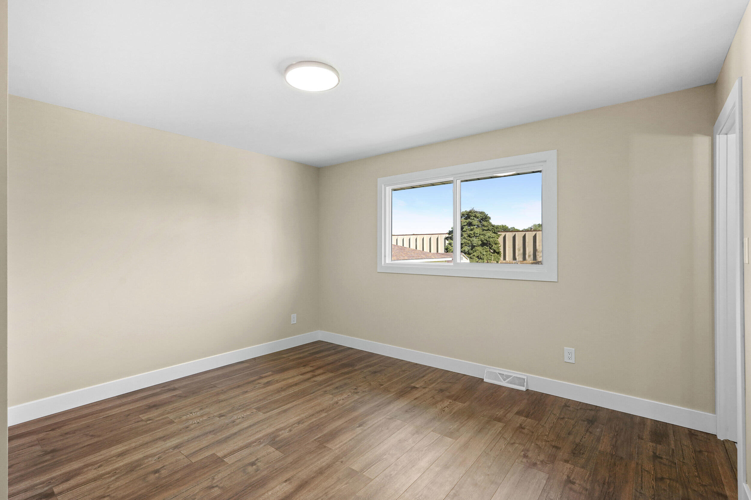 1341 Capri Lane