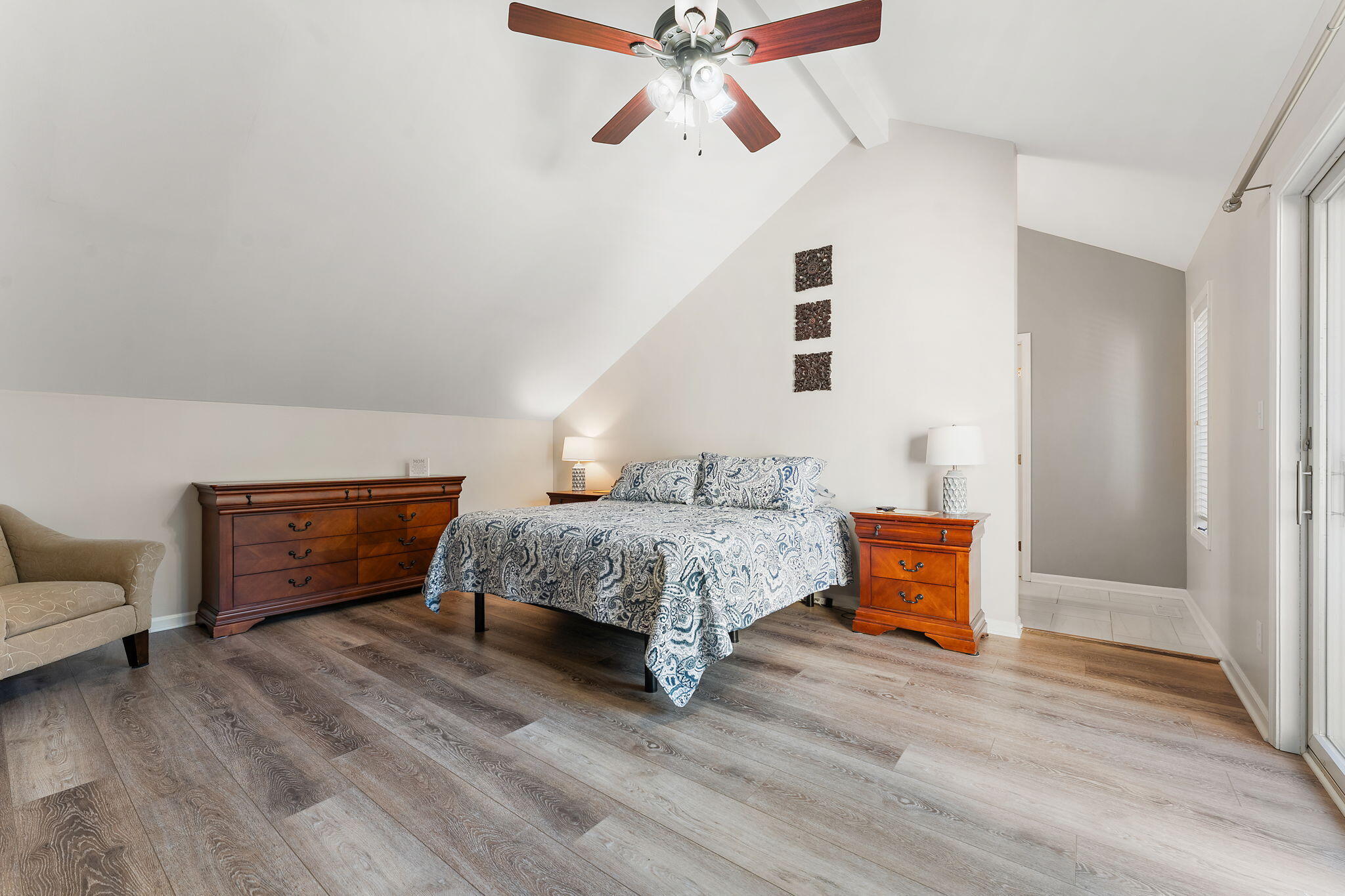 8748 Durbin Lane