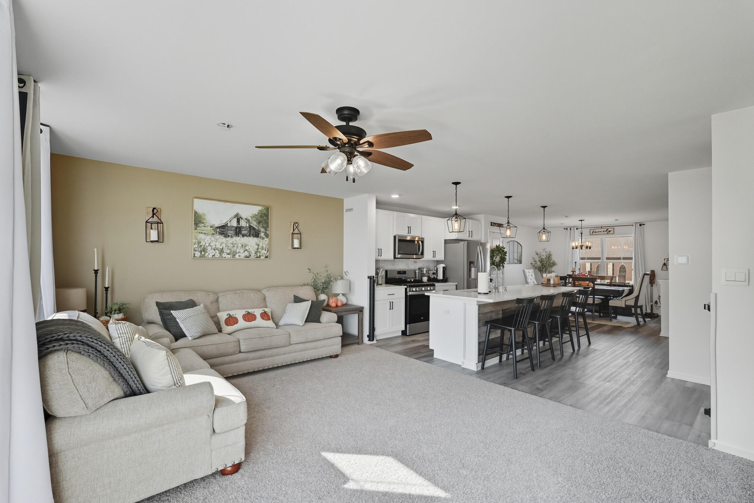 8700 Larkspur Lane