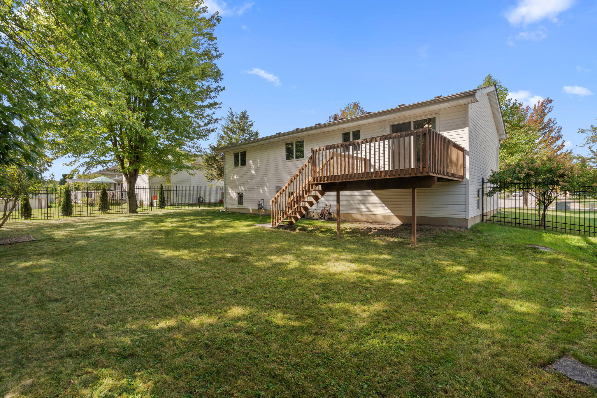 8849 Calhoun Place