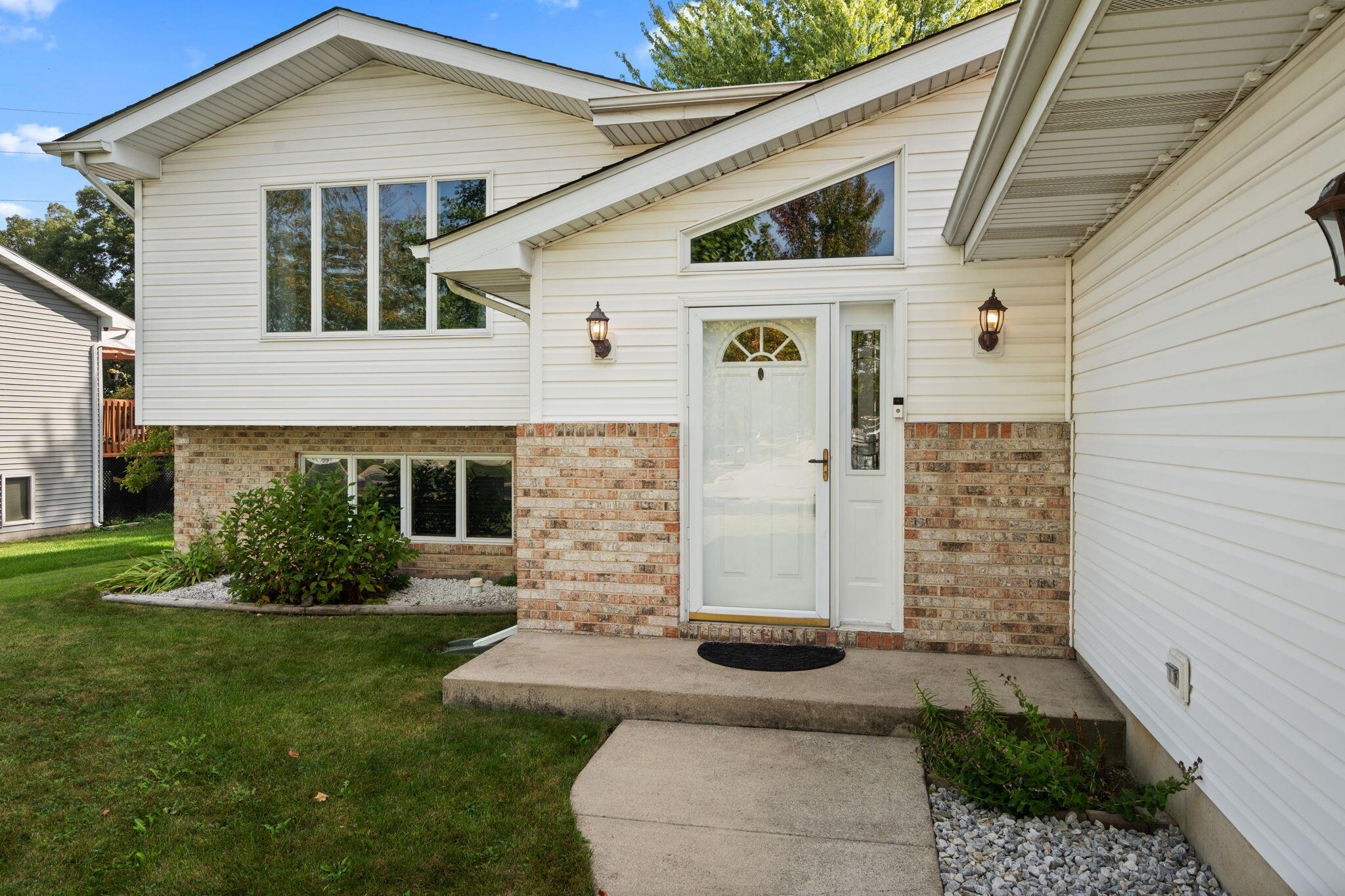 8849 Calhoun Place