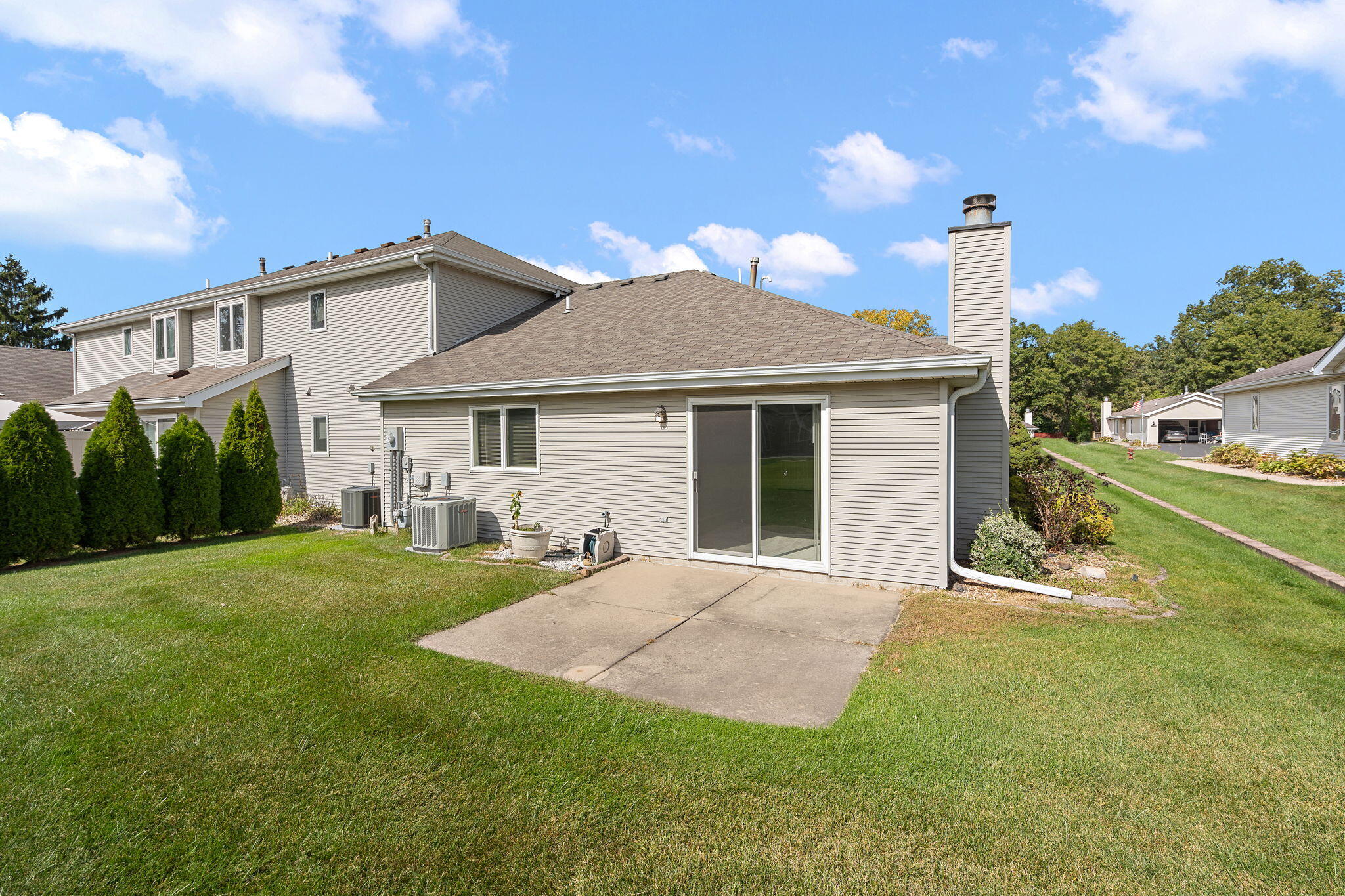 355 W Deerpath Drive W