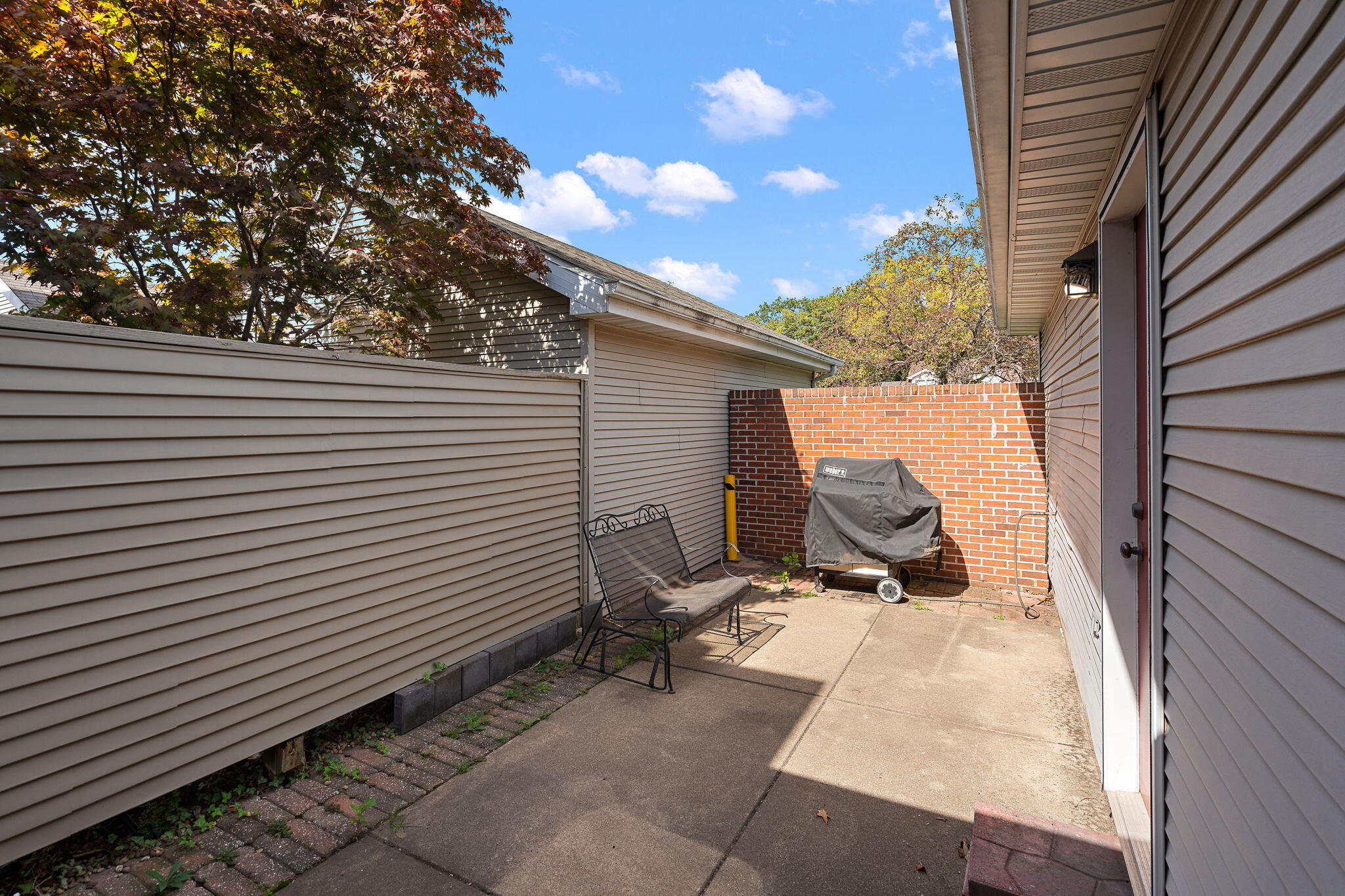 355 W Deerpath Drive W