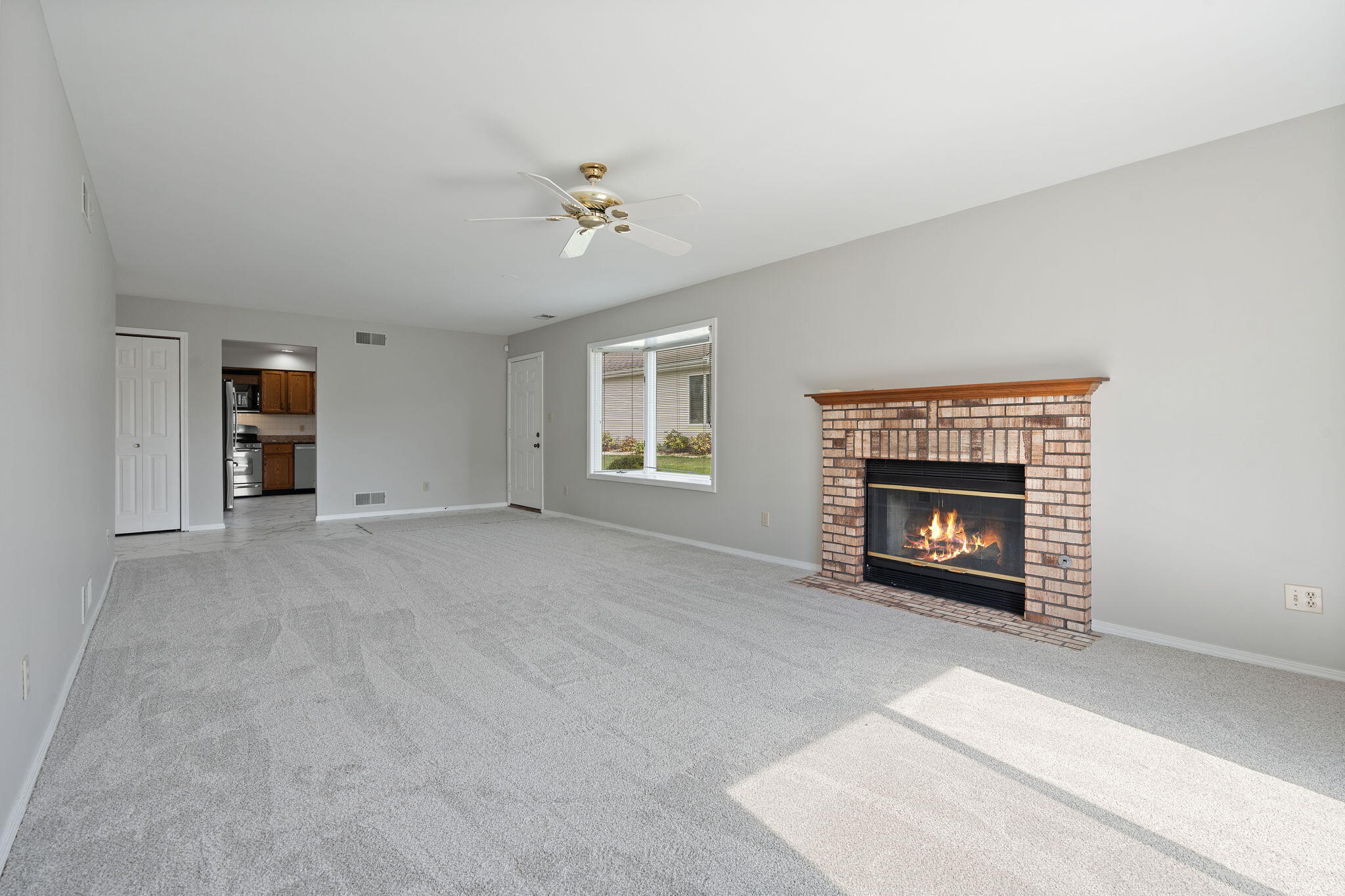 355 W Deerpath Drive W