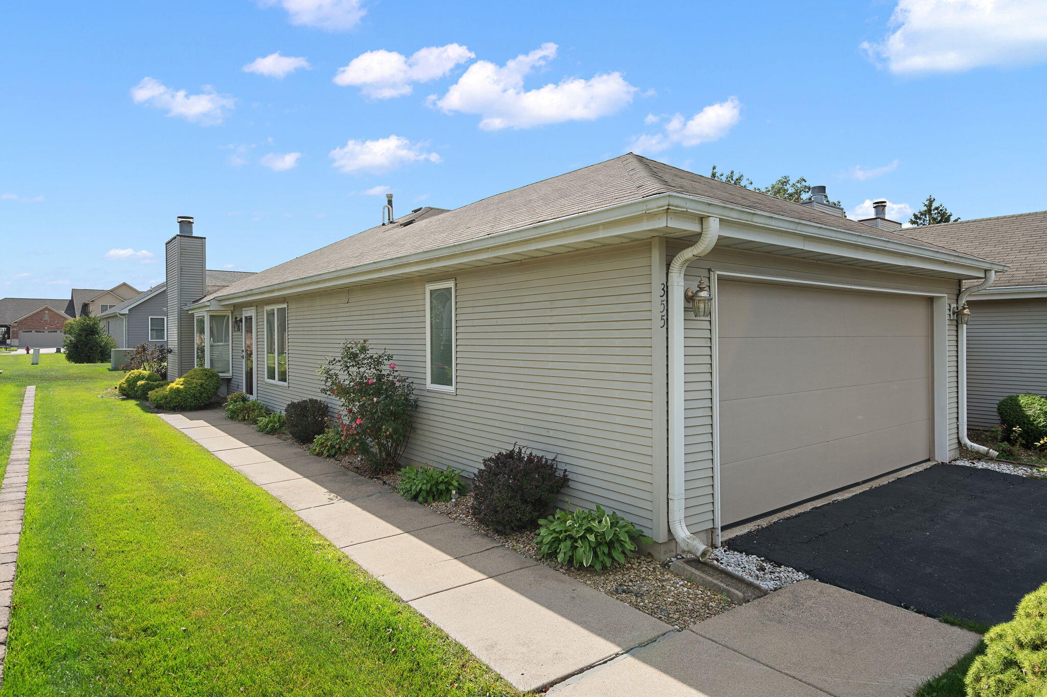 355 W Deerpath Drive W