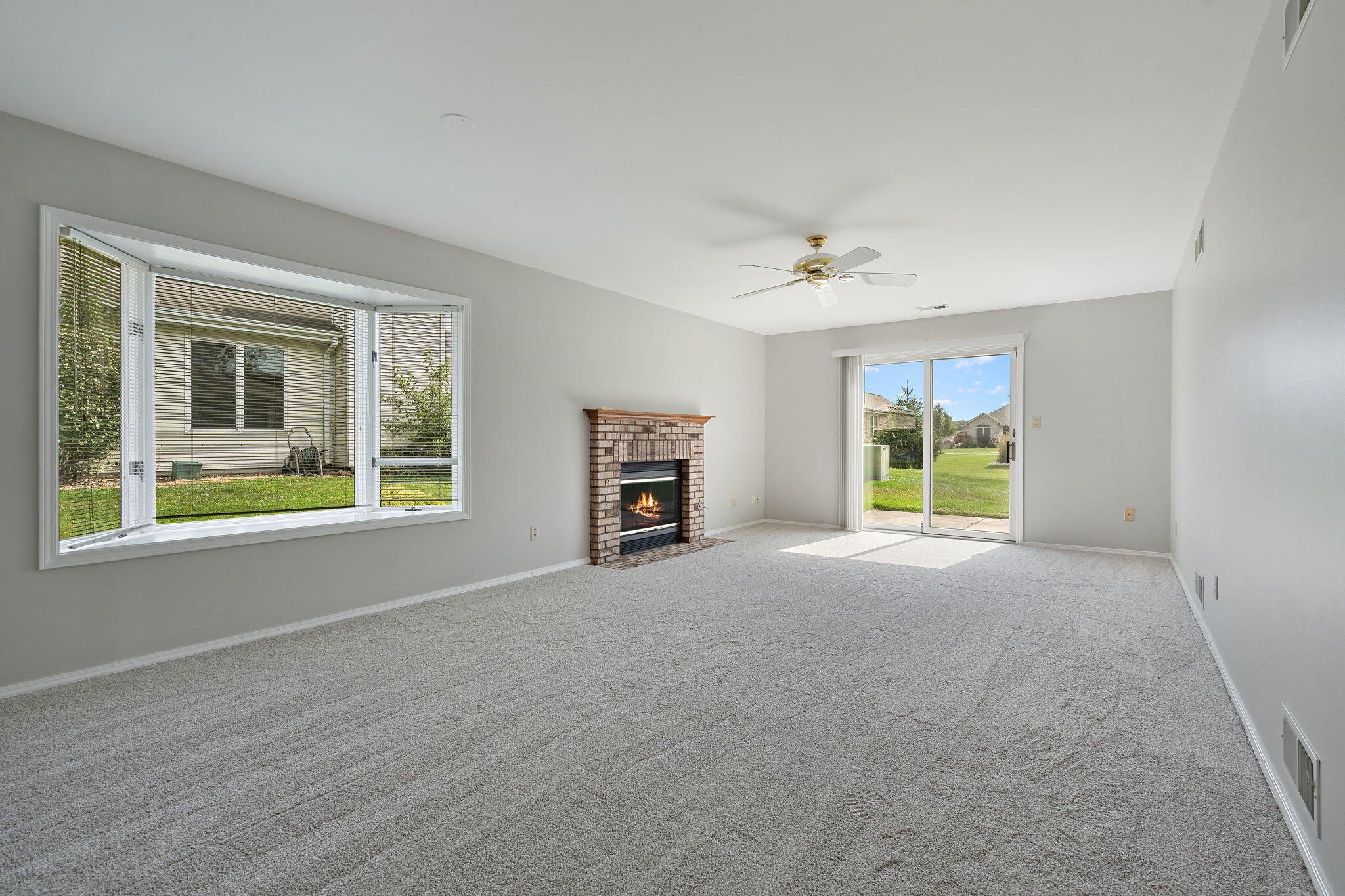 355 W Deerpath Drive W