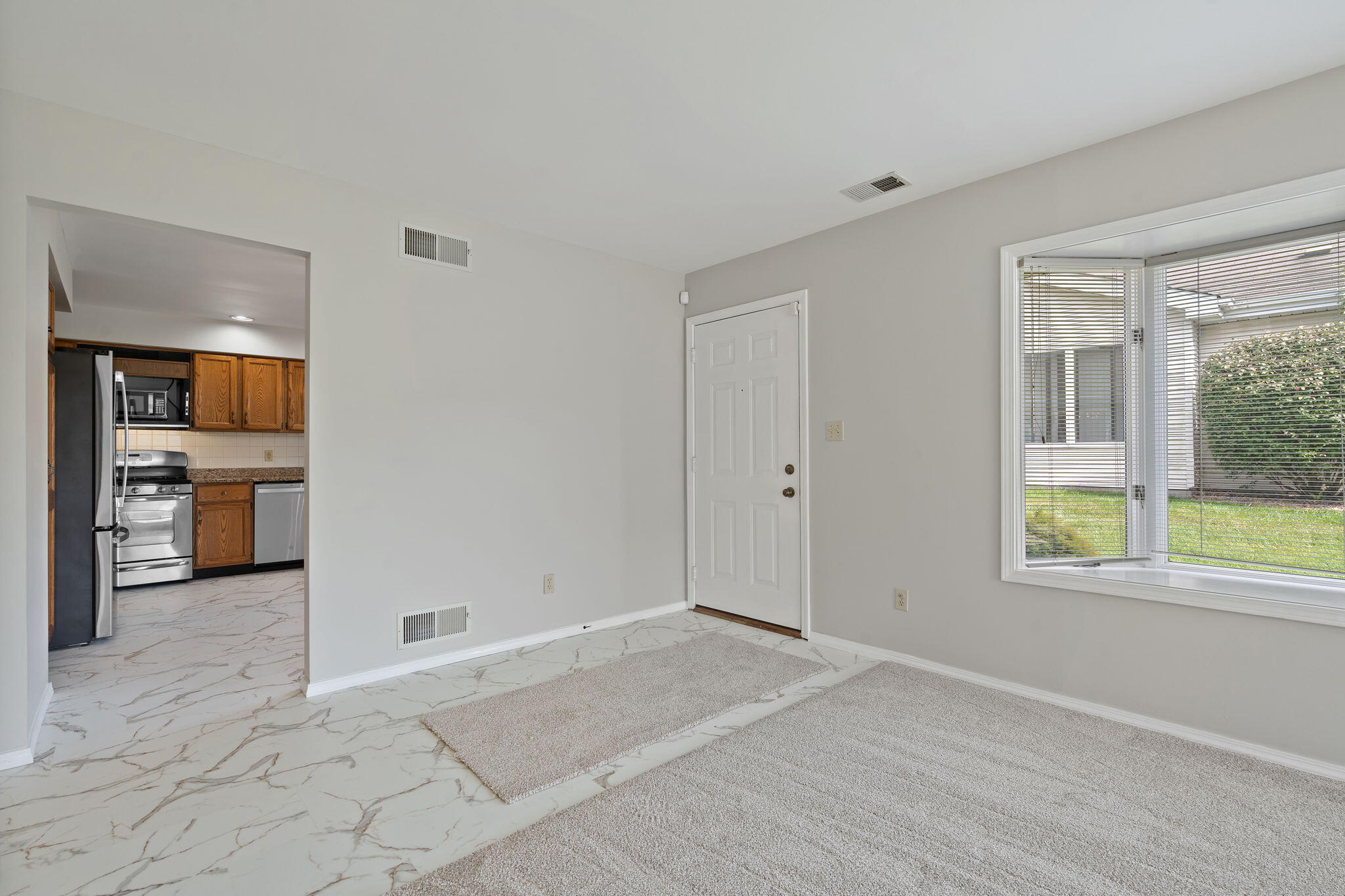 355 W Deerpath Drive W