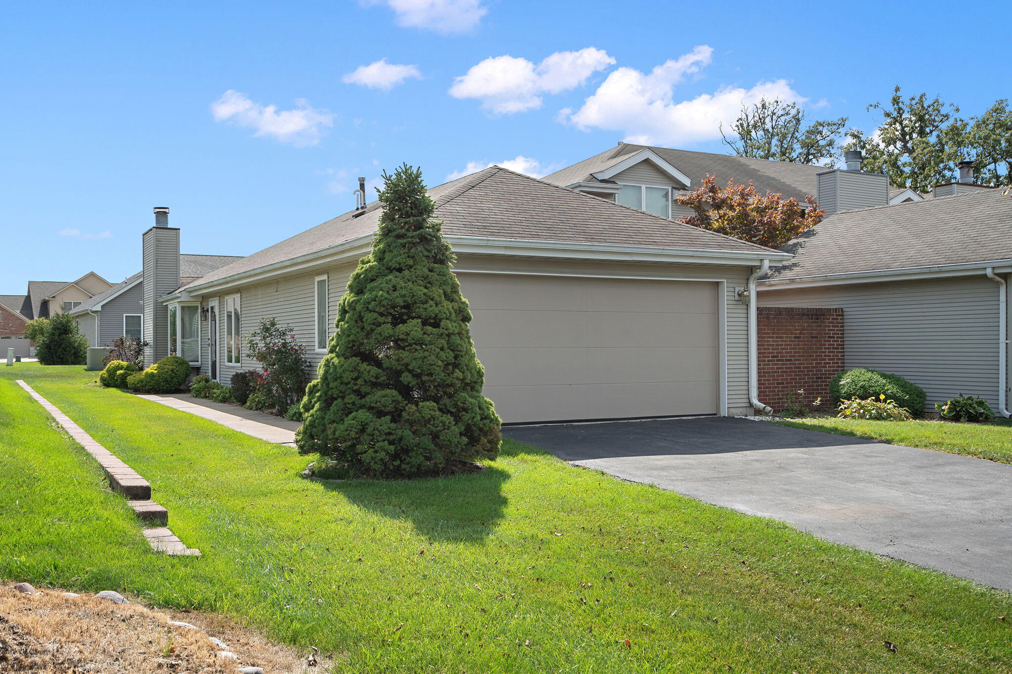355 W Deerpath Drive W