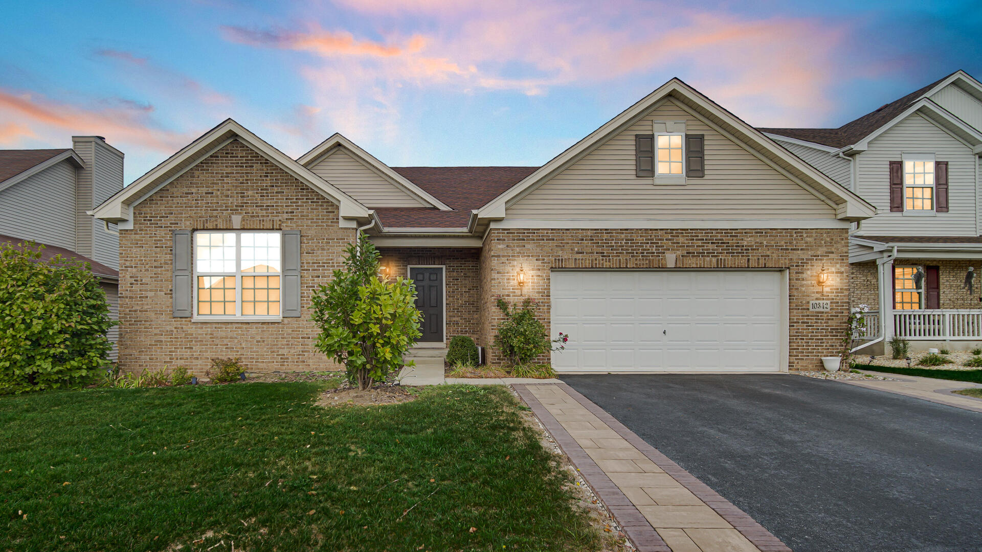 10342 Adler Cove