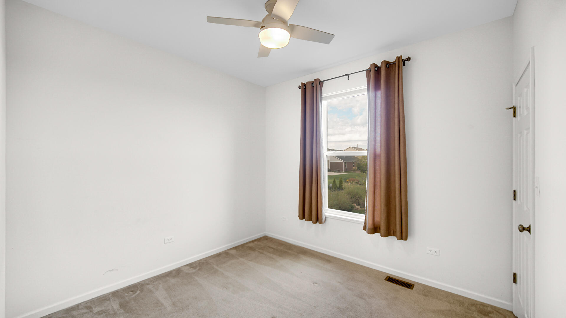 10342 Adler Cove