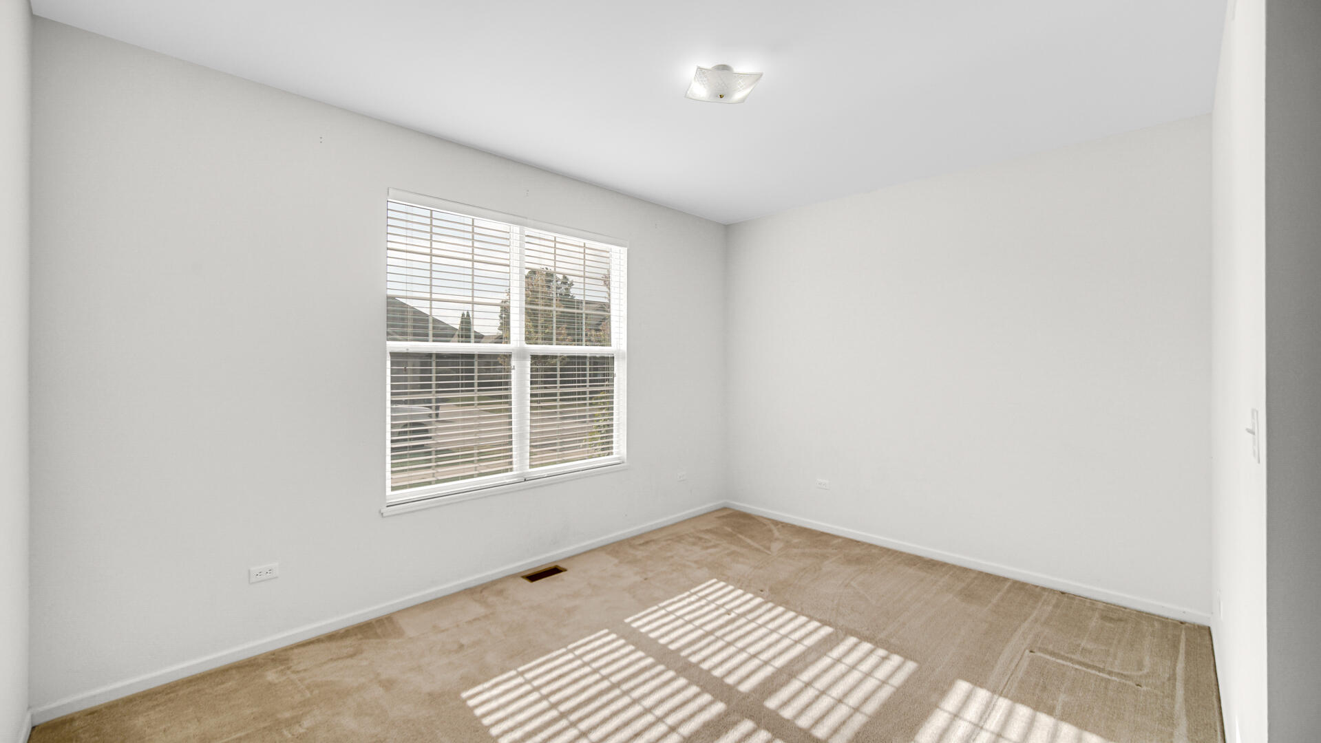 10342 Adler Cove