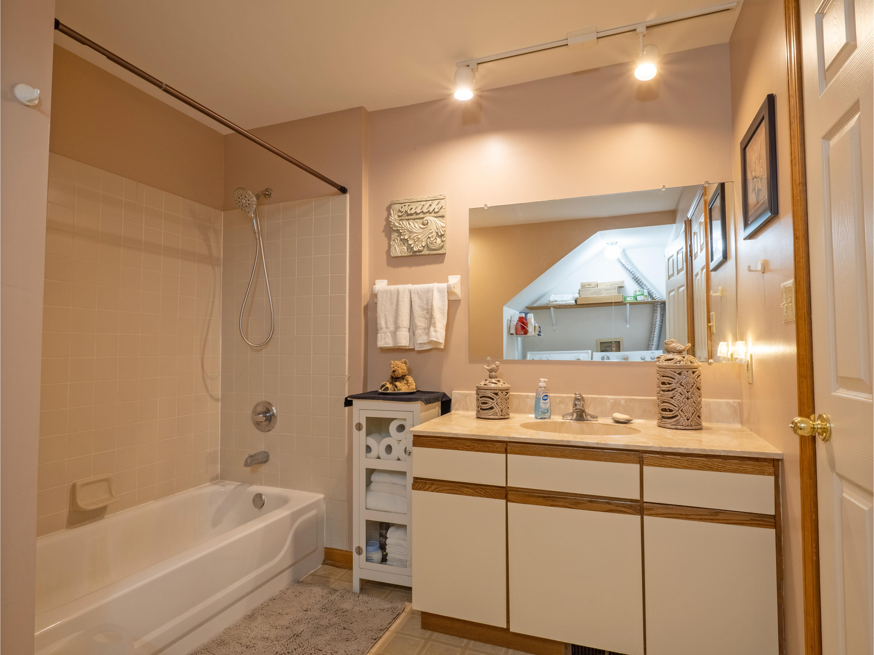 1362 W 94th Court